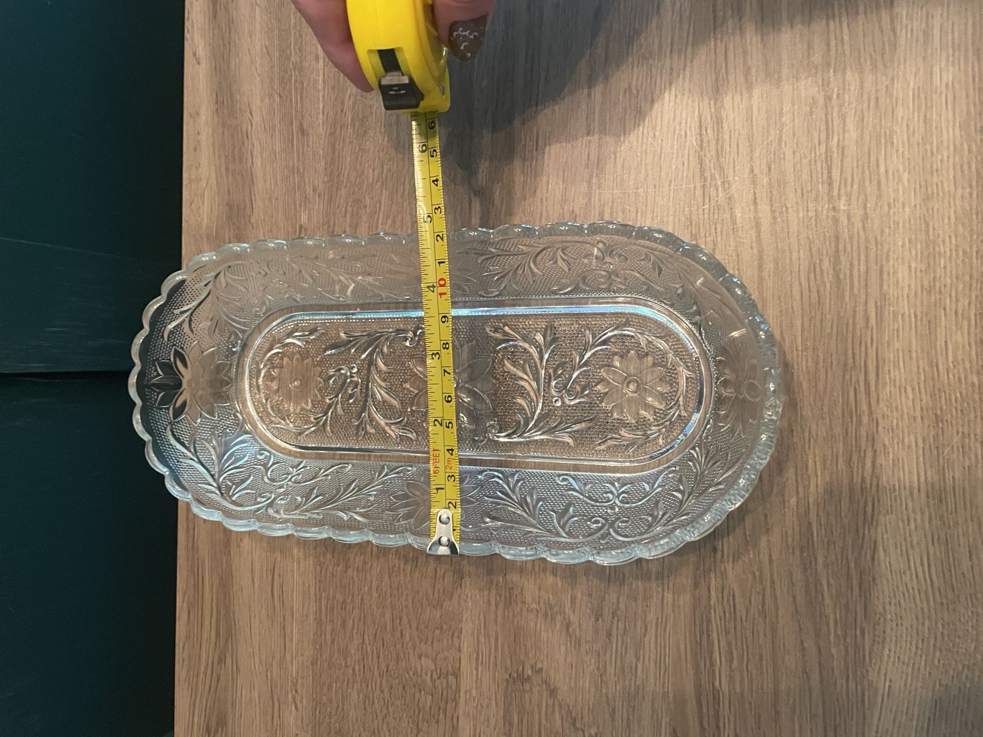 Vintage Indiana Glass Sandwich Clear Celery Dish 10 Inch Scalloped Floral 4