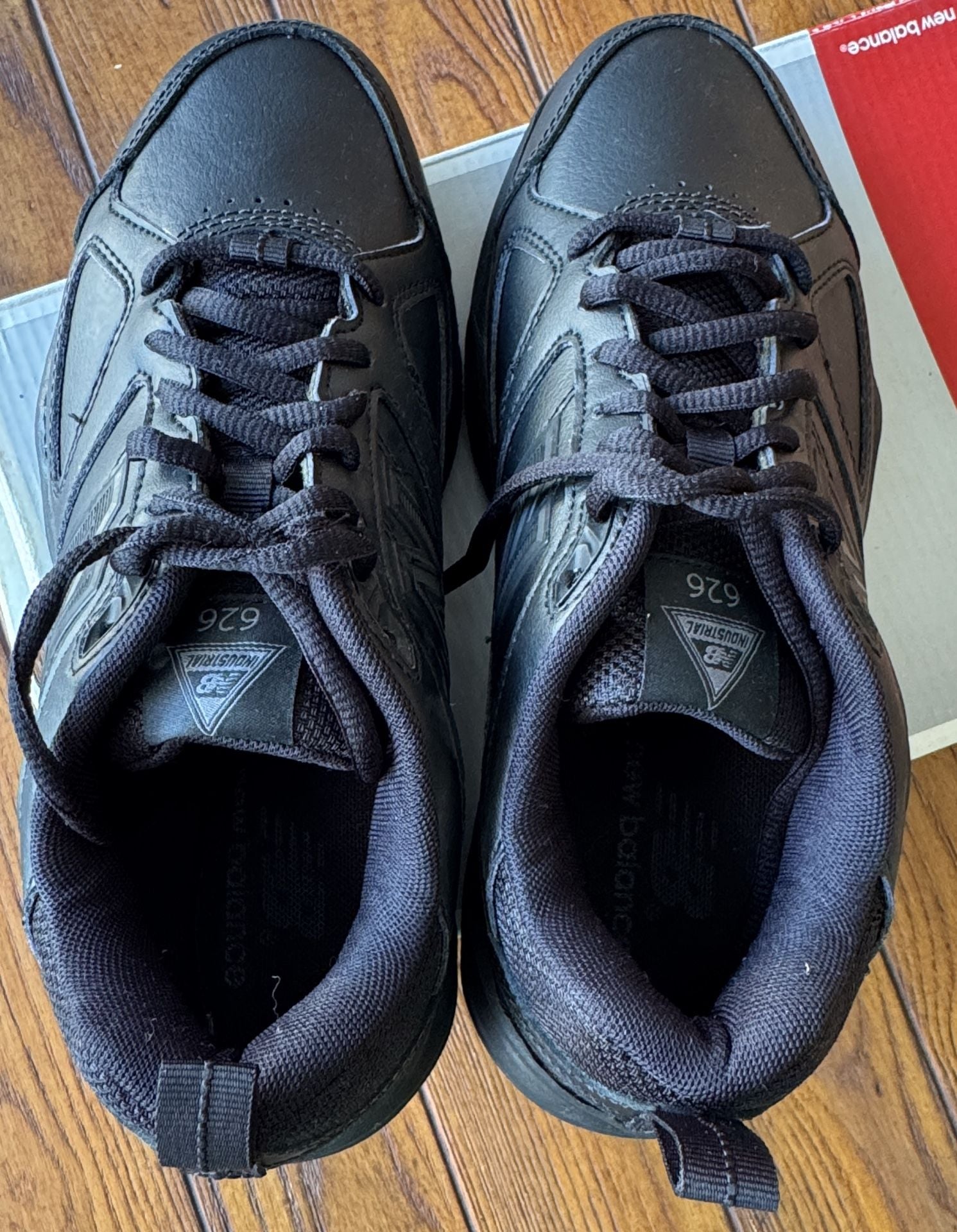 Brand New New Balance WID626K2 women Size 7 D Black Leather Slip Resistant Shoes. 6