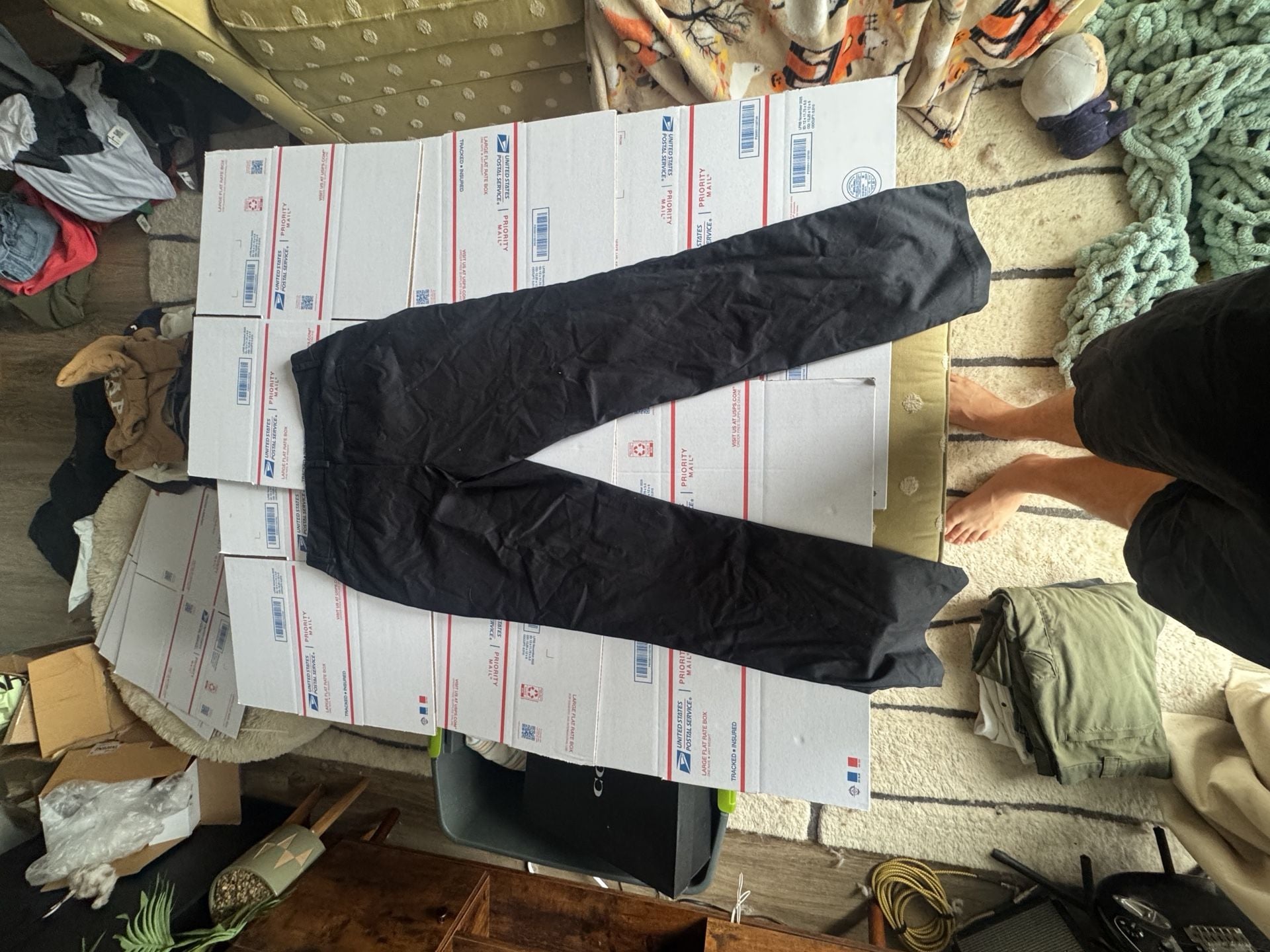 Lee Wrinkle Free Pants Size 8 Long Black 6