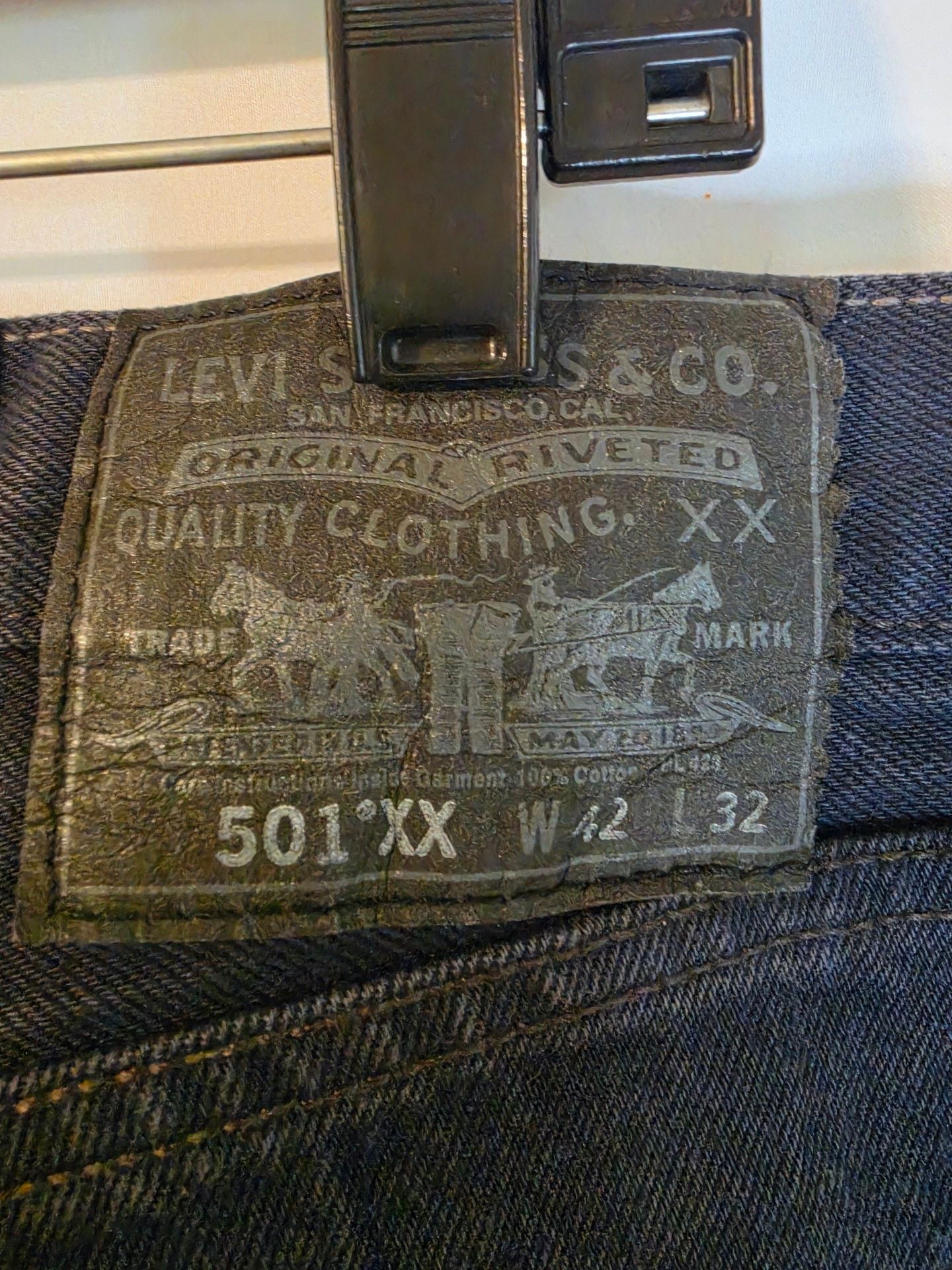 Levi's 501 XX Size 42x32 Black Button Fly Denim Jeans 4