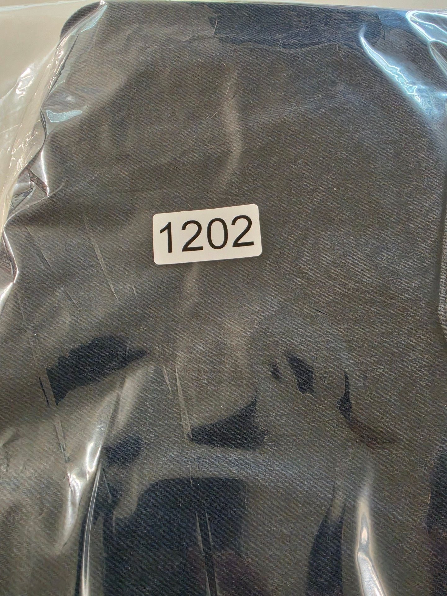 Levi's 501 XX Size 42x32 Black Button Fly Denim Jeans 7