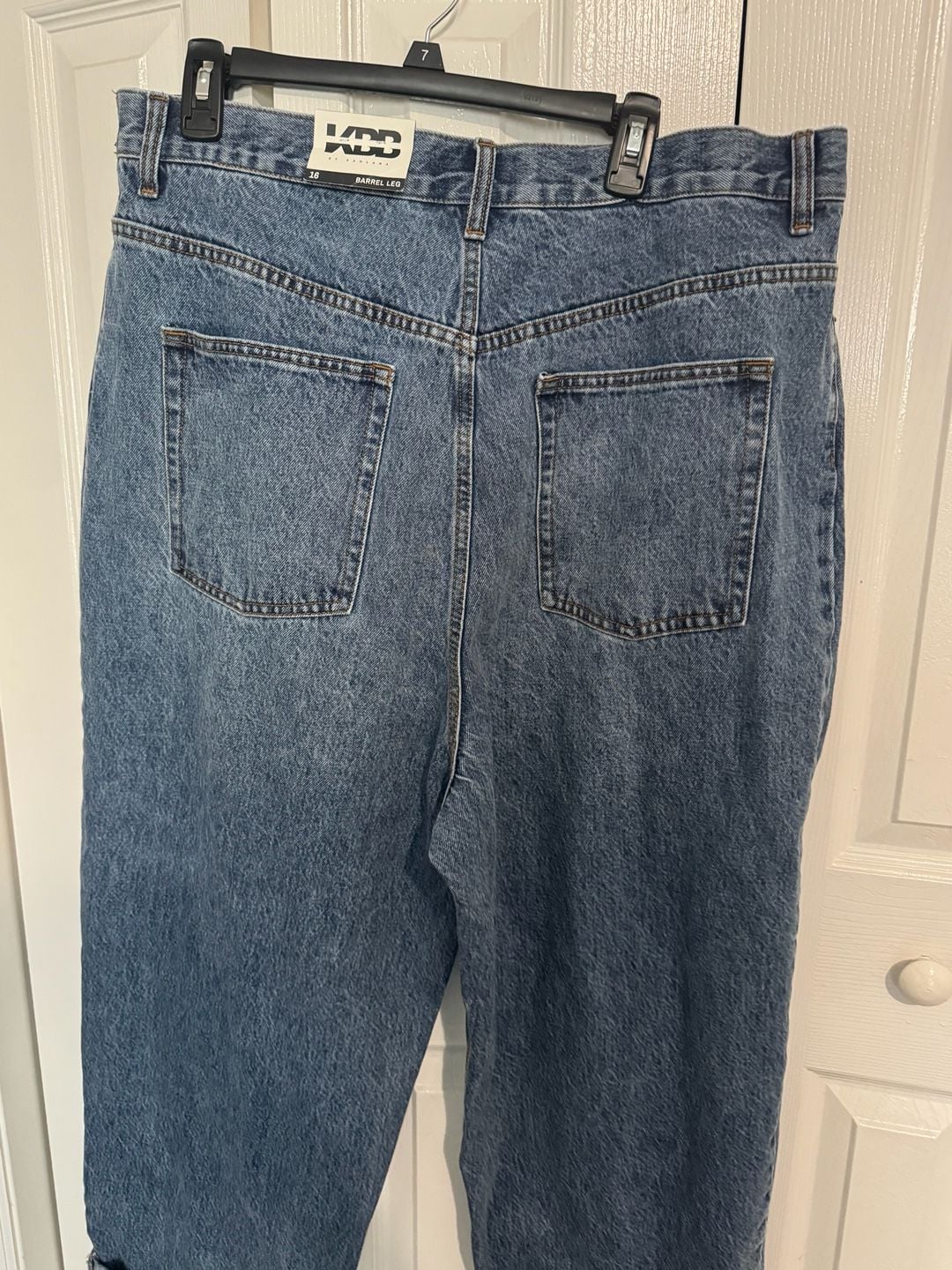 KBB by Kahlana High-Rise Blue Denim Barrel Leg Jeans – Size 16
3