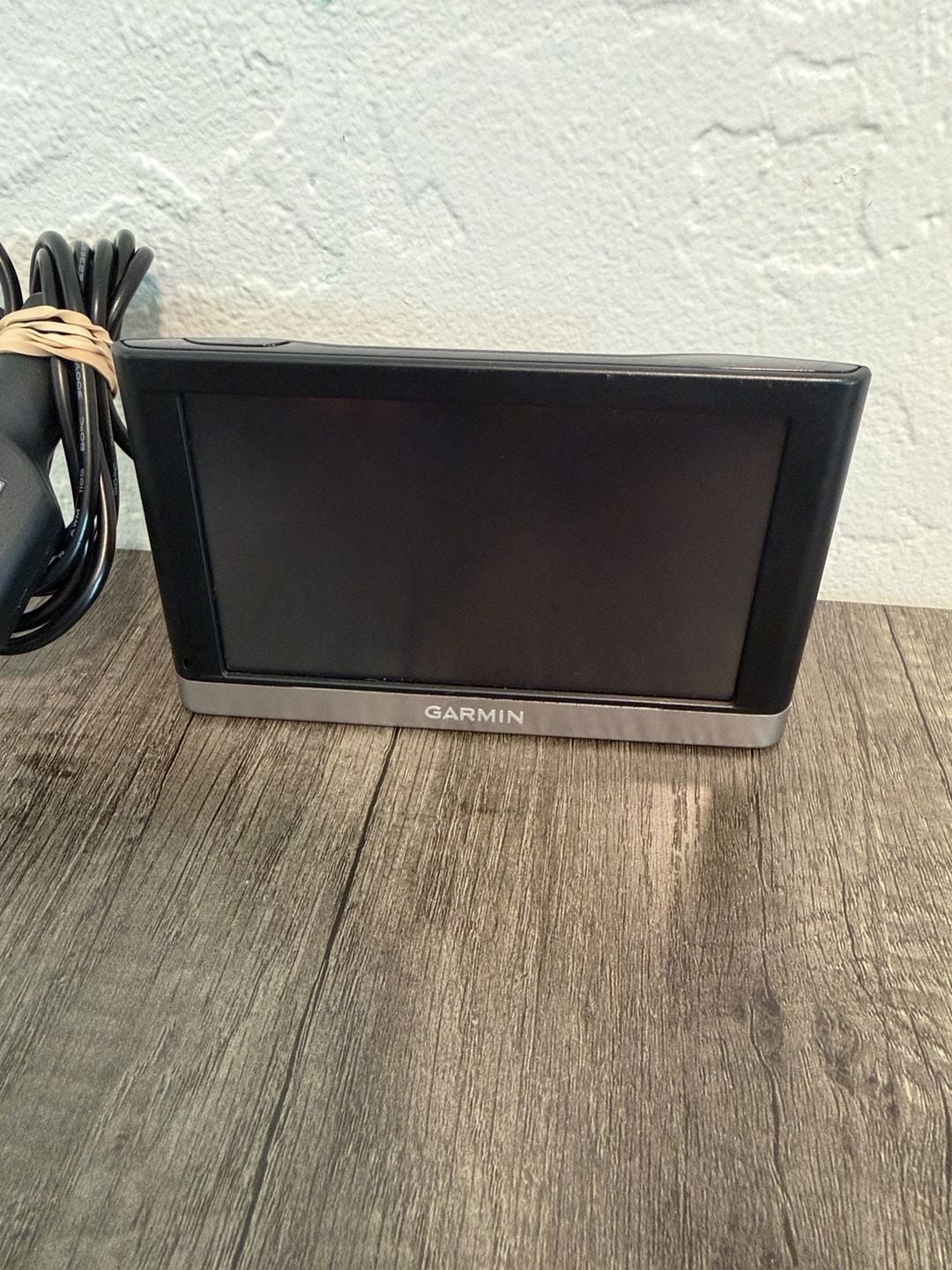 Garmin GPS Navigator with Car Charger 2