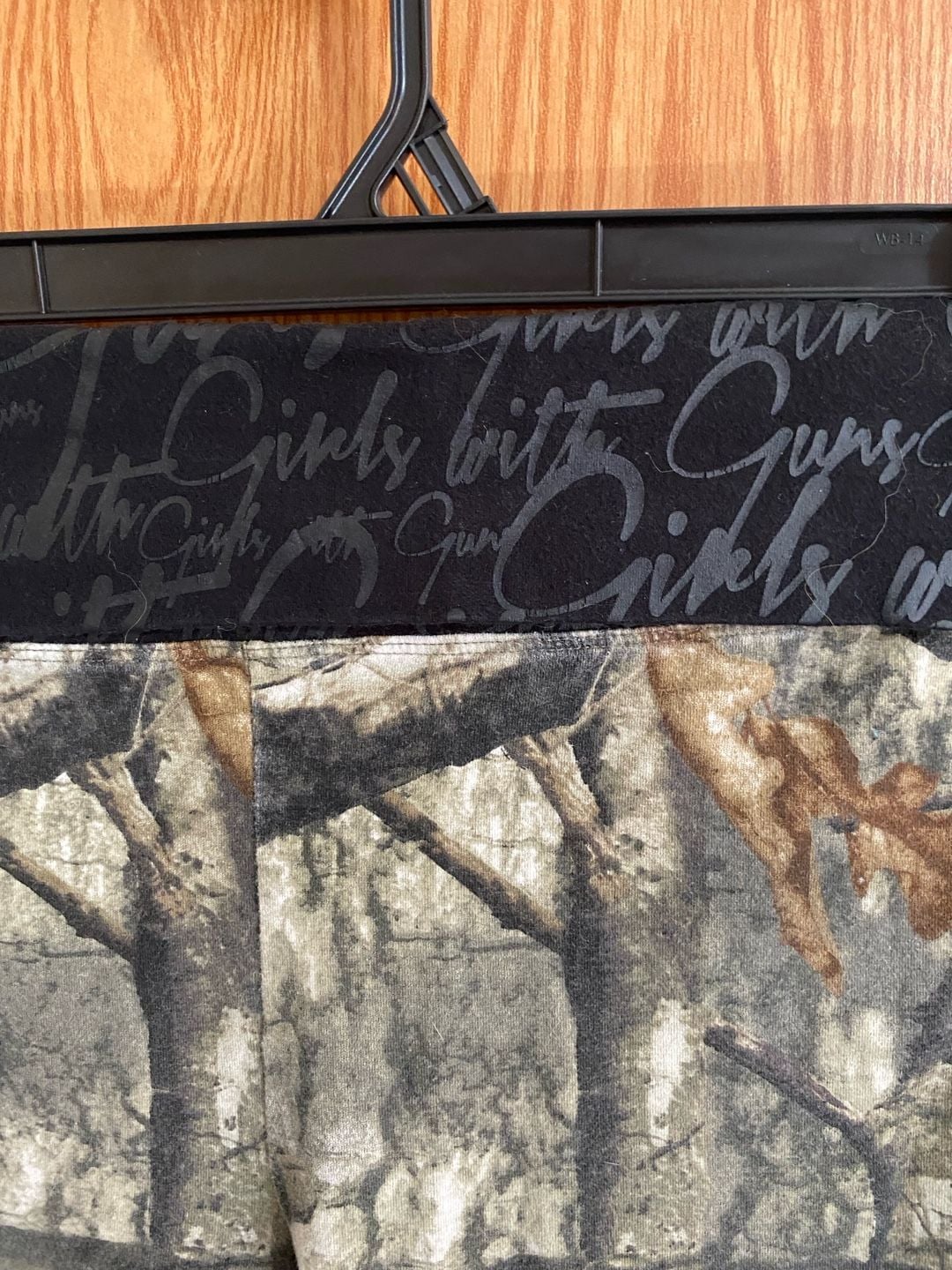 Girls with Guns Mossy Oak Flare Pants Size L Camo Rhinestone 4