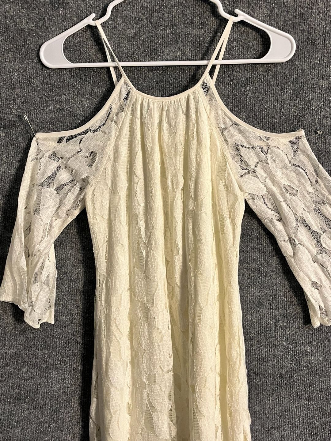 Flying Tomato Cold Shoulder Dress Size S Cream Lace 003-167 8