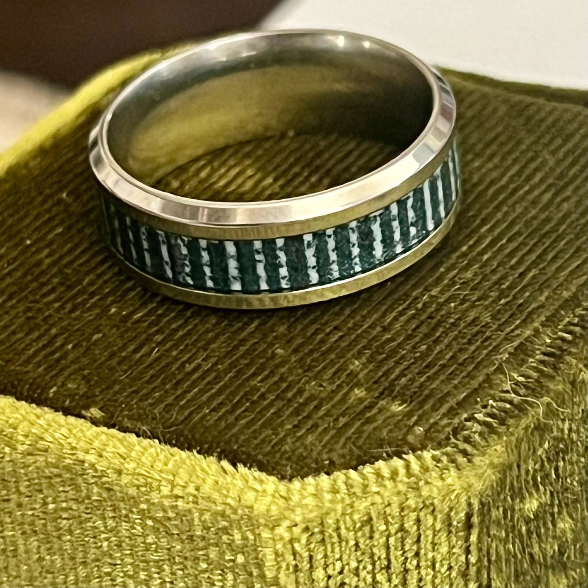 Tungsten Titanium Ring with Green Antler Inlay Polished Finish 8mm Band Size 11 2