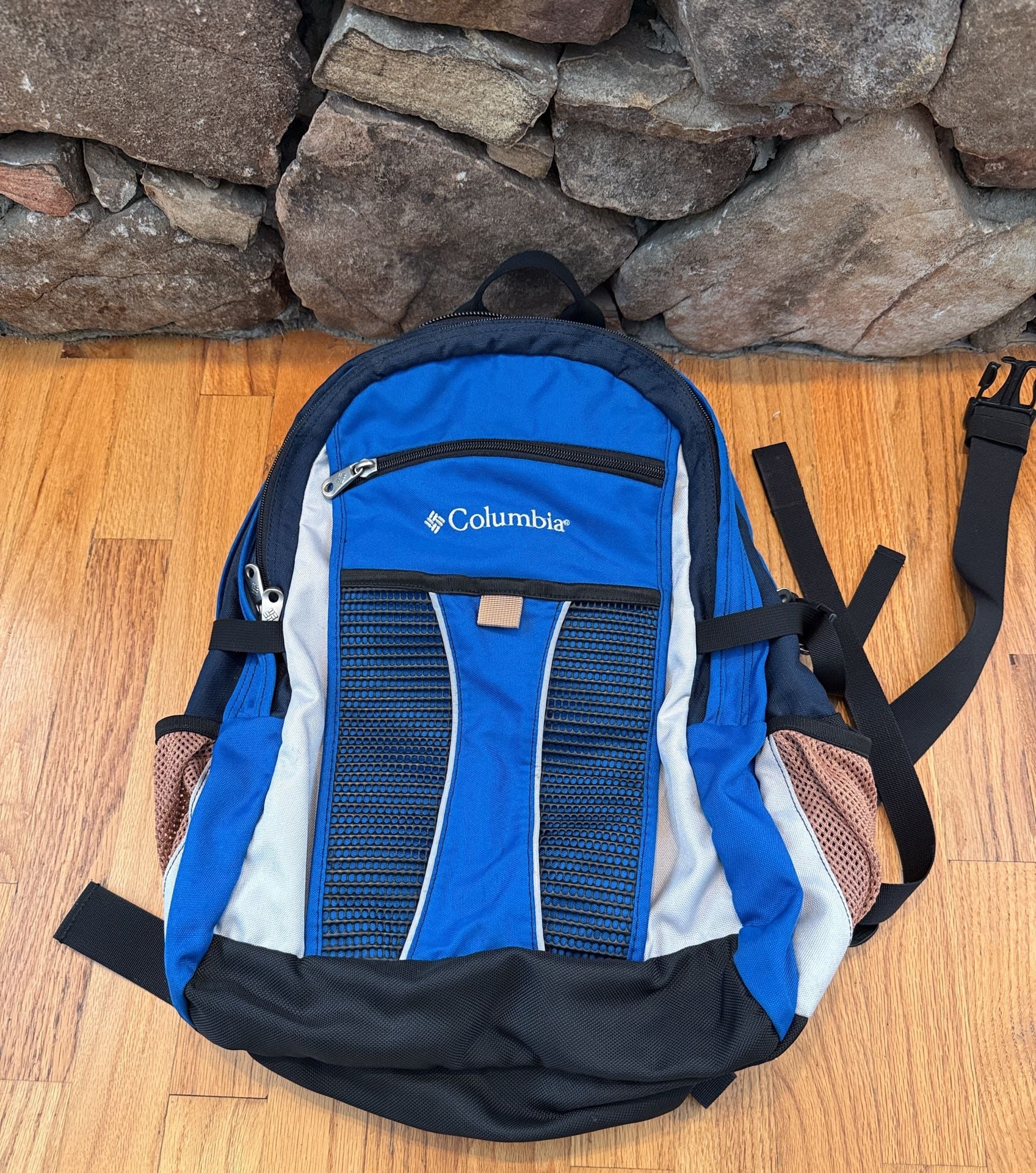 Columbia Sportswear Backpack Blue Black Outdoor Daypack 2