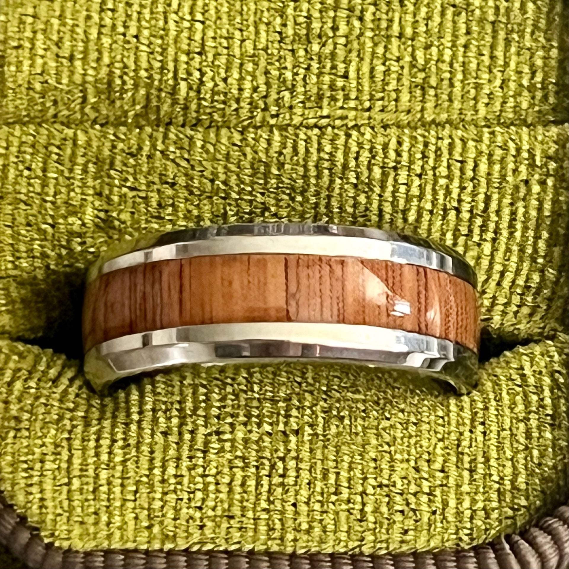Tungsten Carbide Ring Koa Wood Inlay Silver Polished Finish 8mm Band Size 11 2