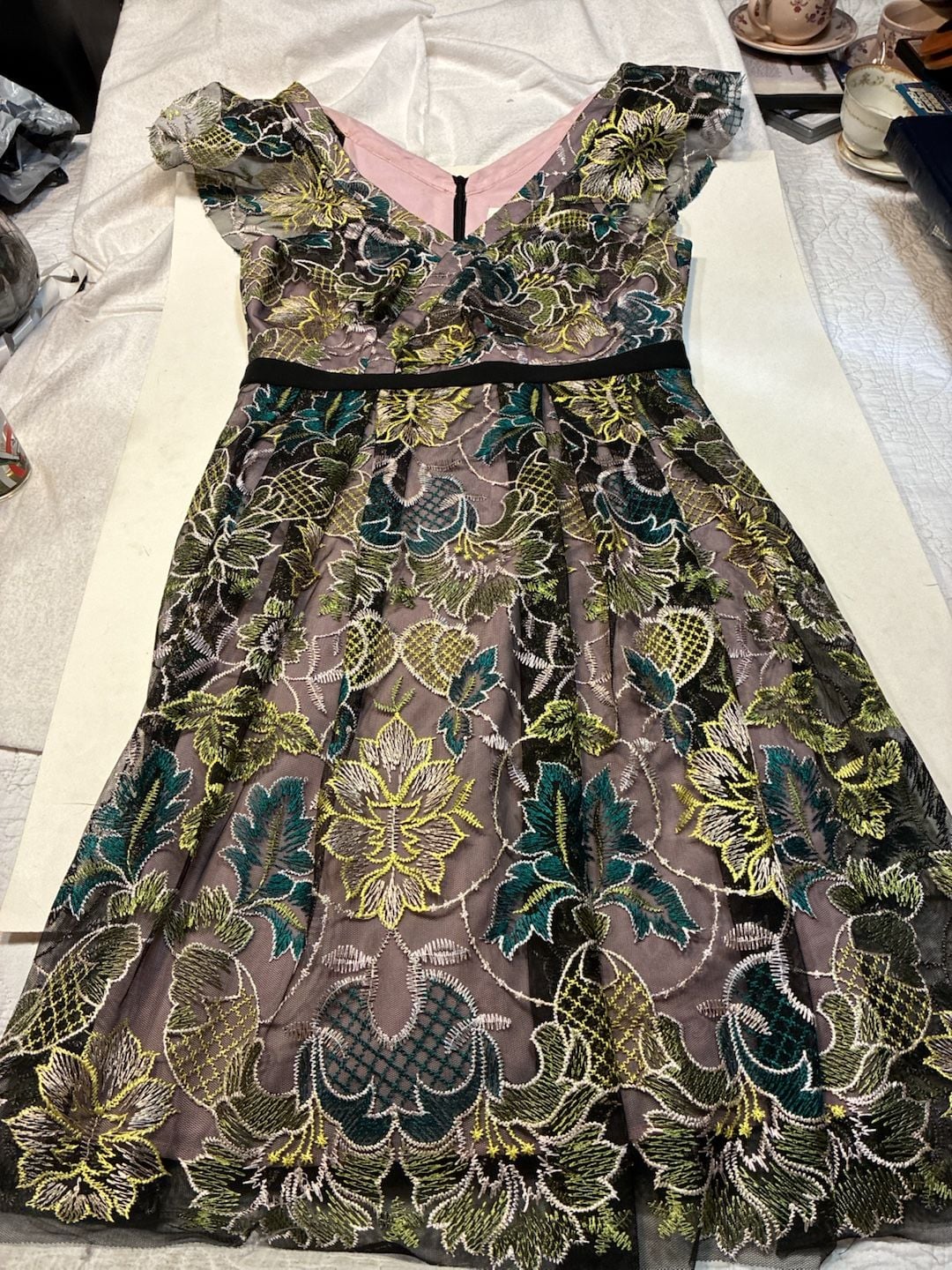 Donna Morgan Embroidered Mesh Midi Dress Size 4 Floral Cap Sleeve 2