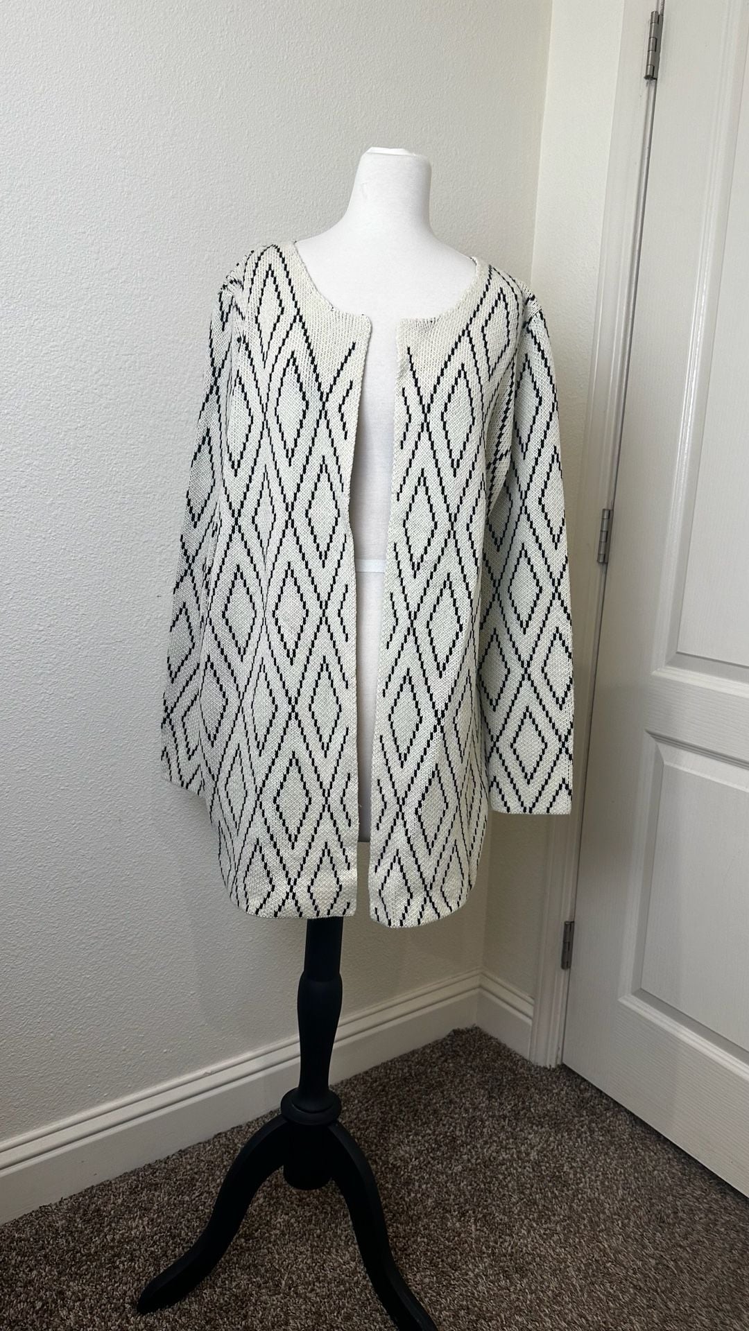 Oliver by Escio Cardigan Size L Black Ivory Diamond Open Front Knit 2