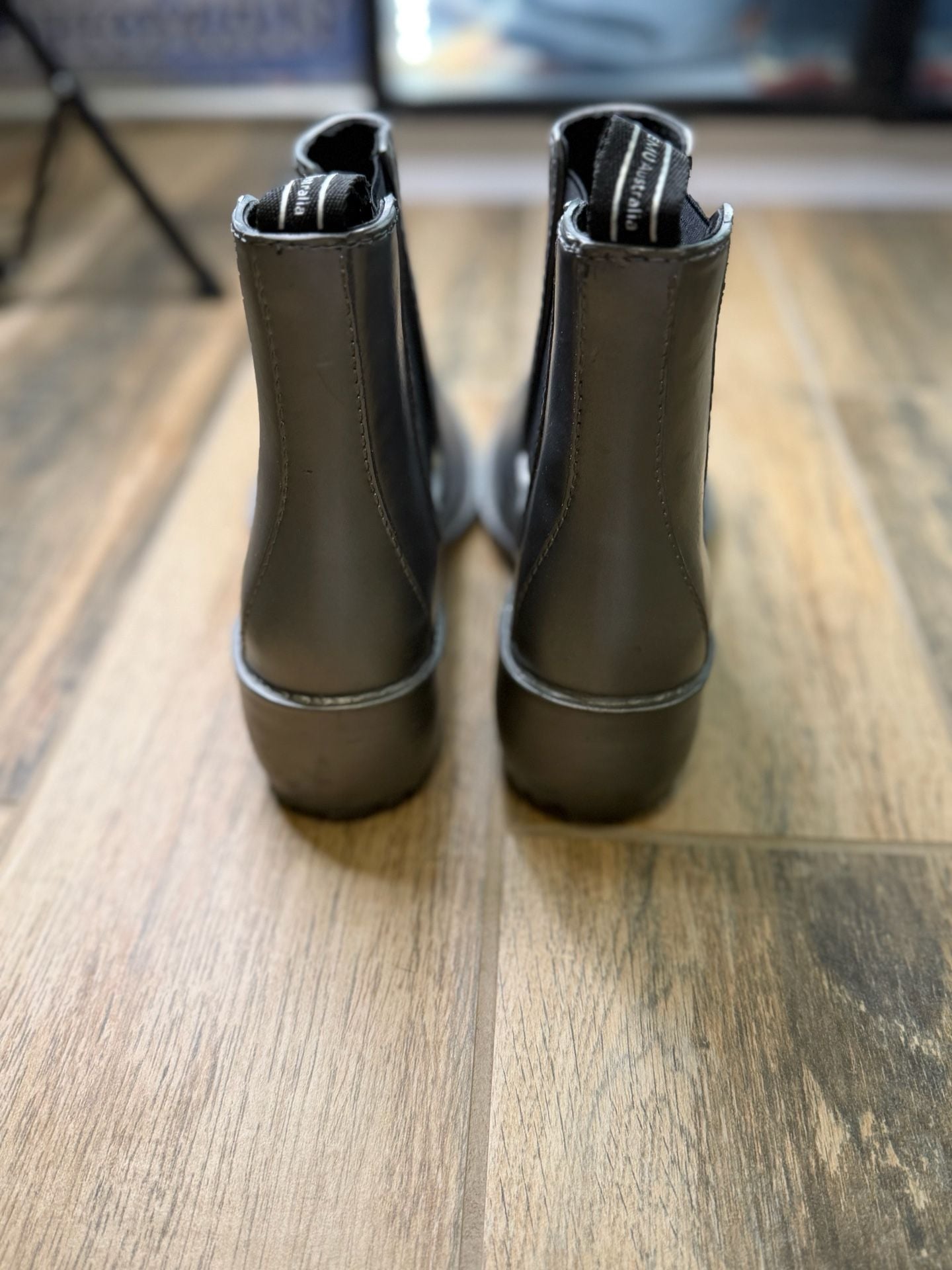 EMU Australia Ellin Chelsea Rain Boots Size 9 Silver 5