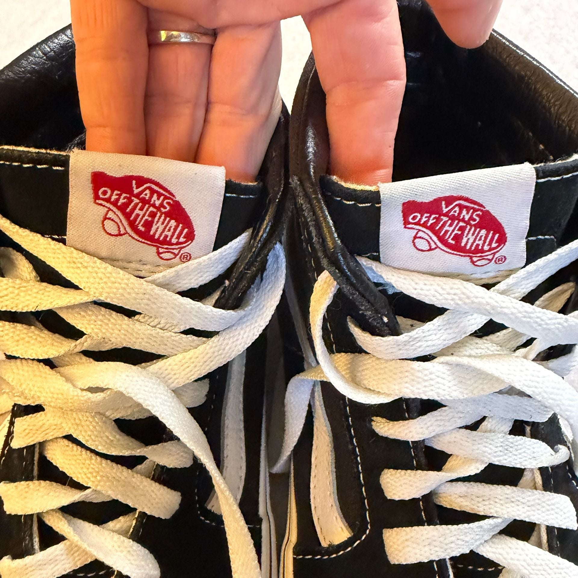 Vans Sk8-Hi Black White High Top Sneakers Men’s 8.5 Women’s 10 5