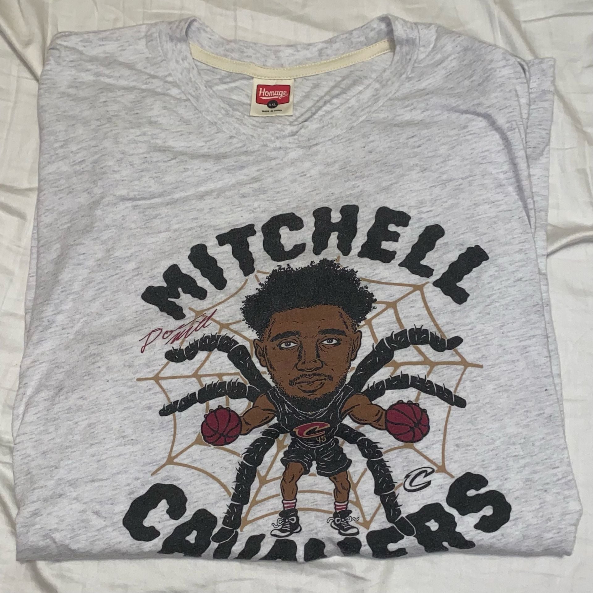 DONOVAN MITCHELL CLEVELAND CAVALIERS XXL Youth Along Came A Spida Tee 2