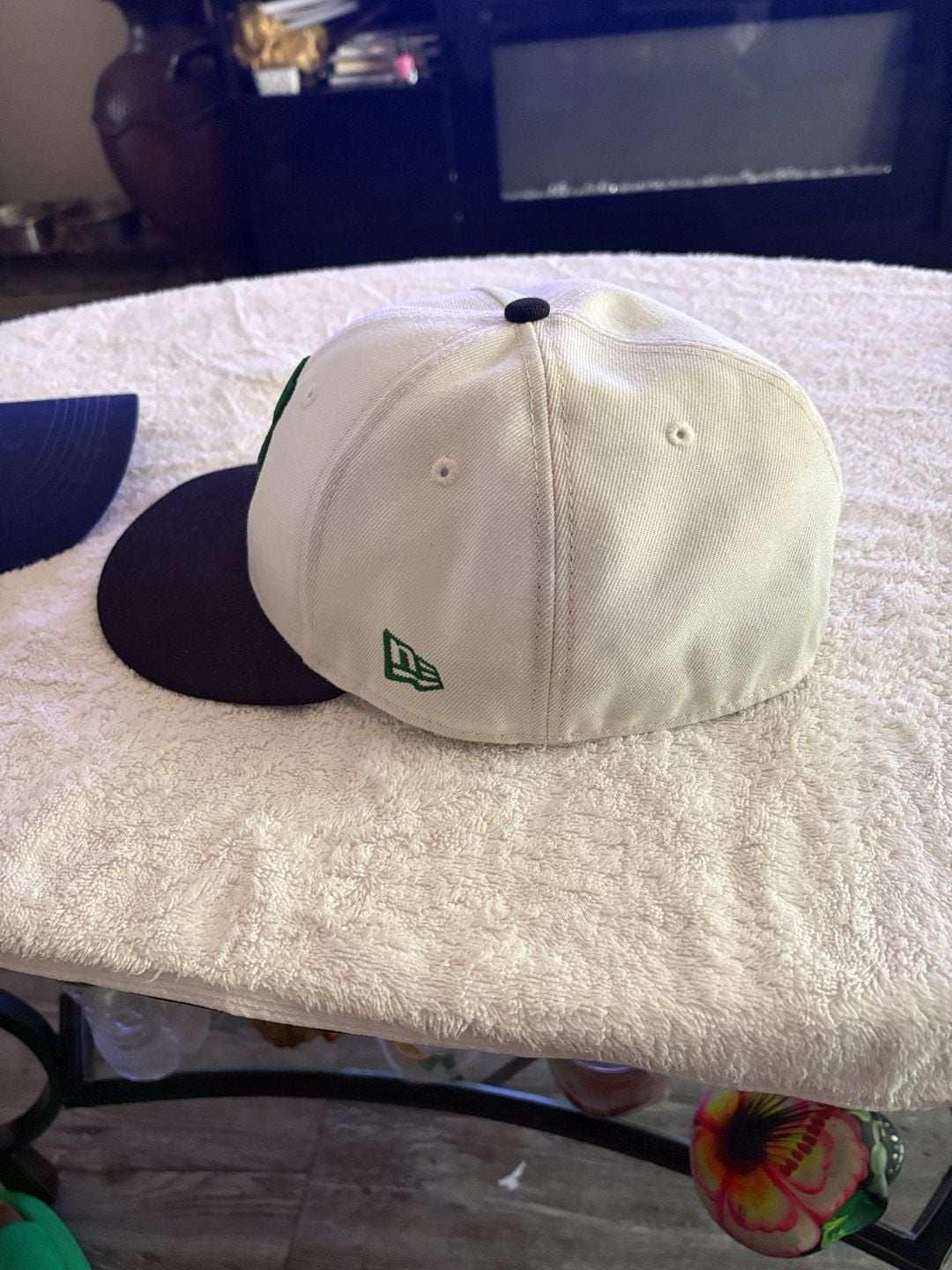New Era Notre Dame Fighting Irish 59FIFTY Fitted Hat White Green 4
