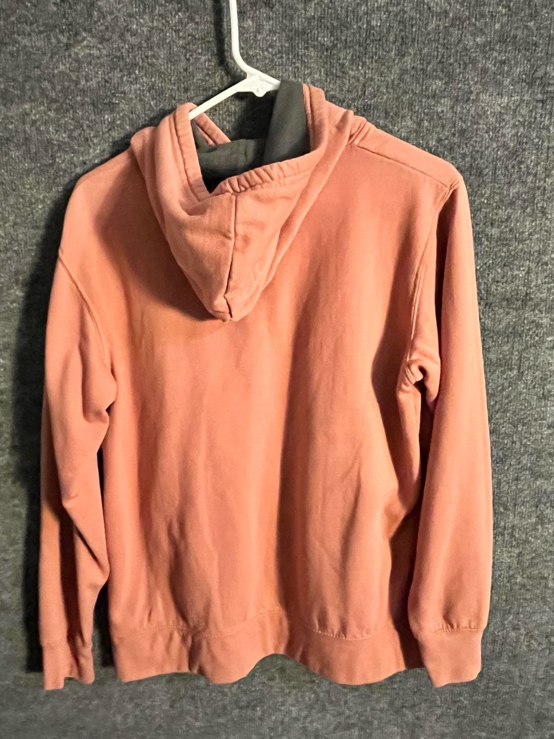 Cabela's Hoodie Size M Coral Pink Pullover hoodie 003-170 3