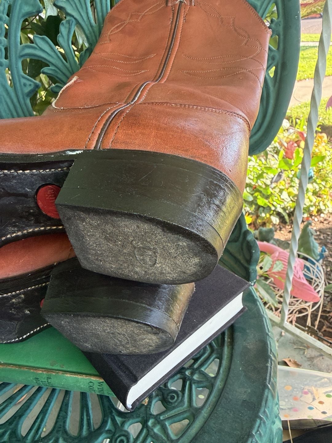 Vintage JUSTIN 2102 Cowboy Boots Men’s 9 B Narrow Made In USA Light Patina Vtg 70s /80s 8