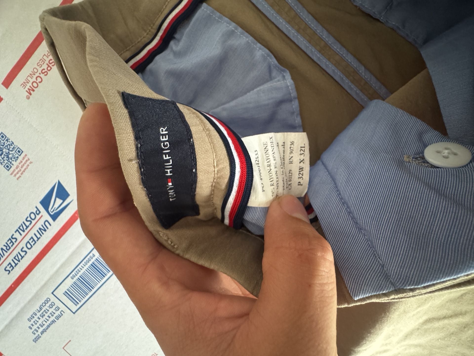 Tommy Hilfiger Chinos Pants Size 32x32 Khaki Slim Fit Flat Front Trousers 3