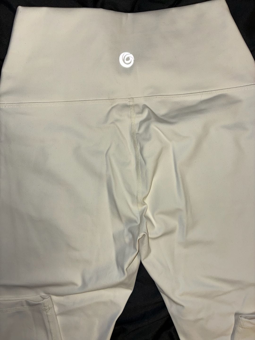 Uncia Active Track Jacket and Legging off White 8