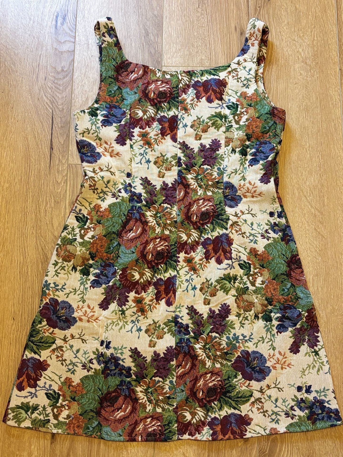 NWT COMMENSE Vintage Floral Tapestry Square Neck Mini Dress in size Large. 3