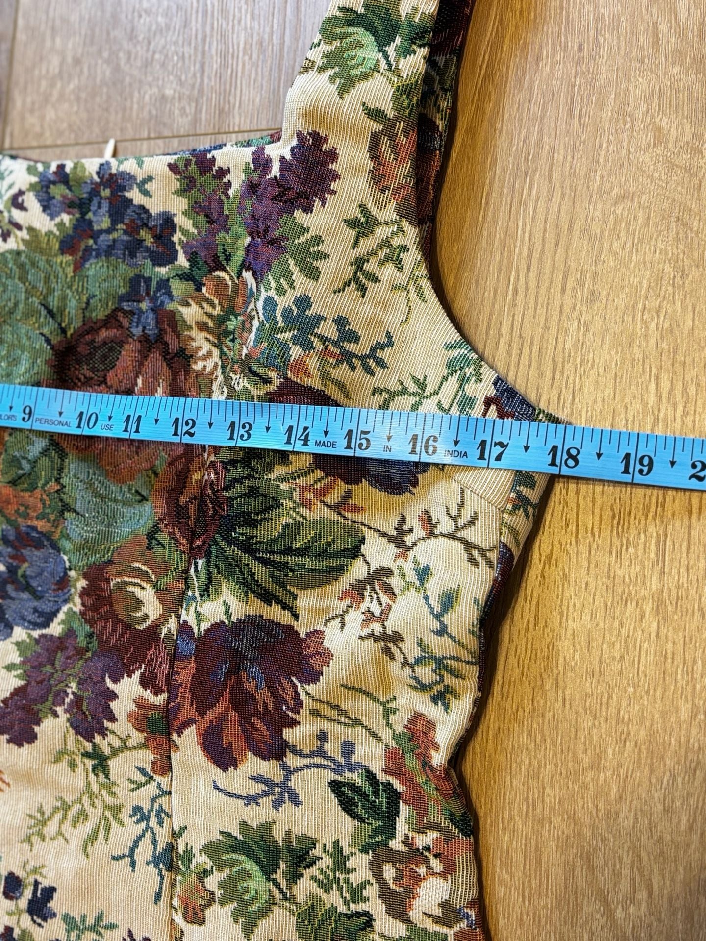 NWT COMMENSE Vintage Floral Tapestry Square Neck Mini Dress in size Large. 8