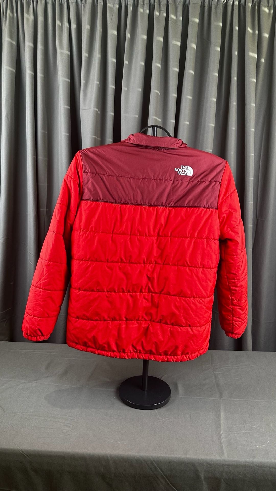 The North Face Mount Chimbo Reversible Jacket Red 3