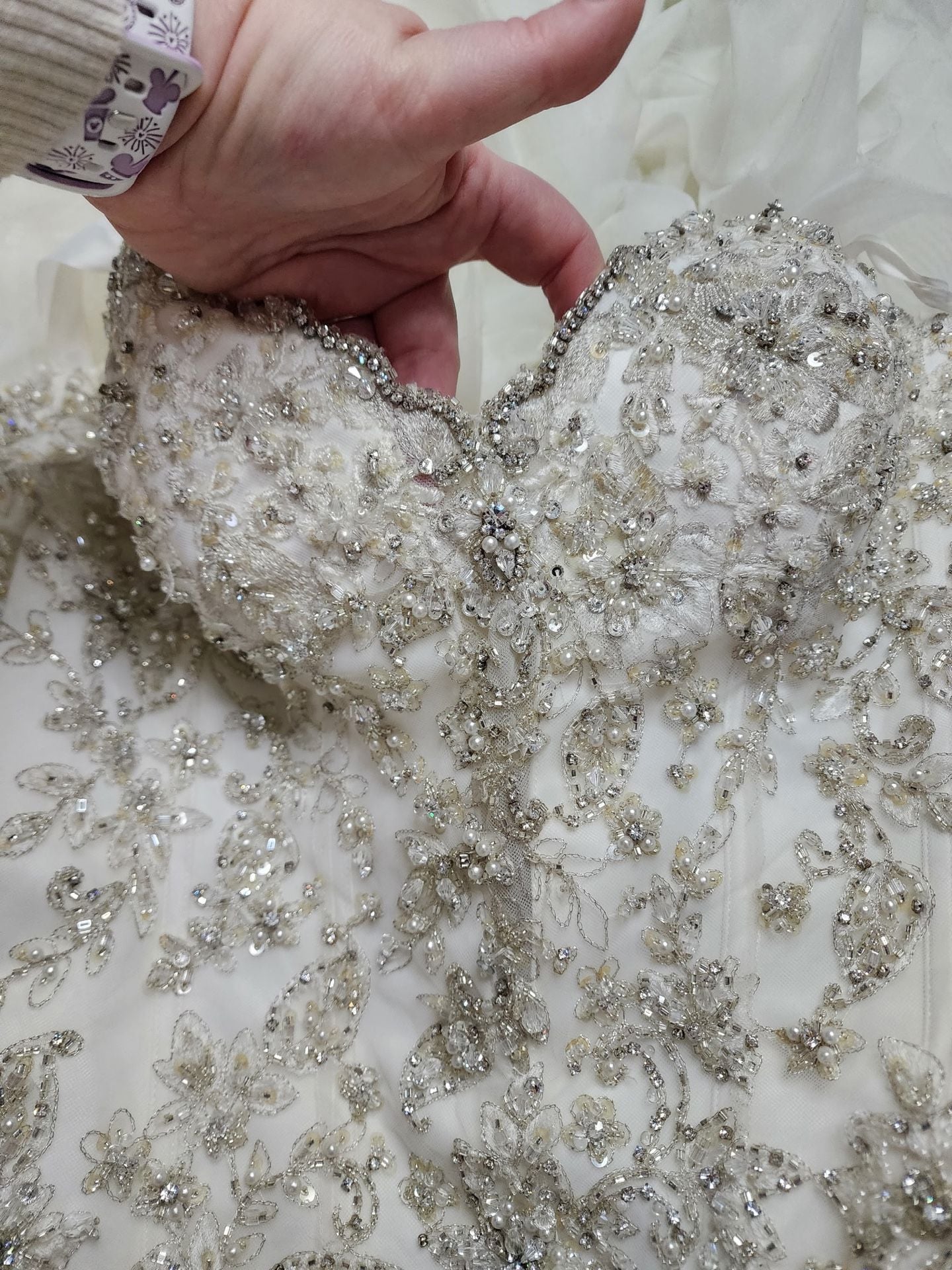 Allure Bridals C229 Wedding Dress Size 10 White Beaded Ruffle Ball Gown 11