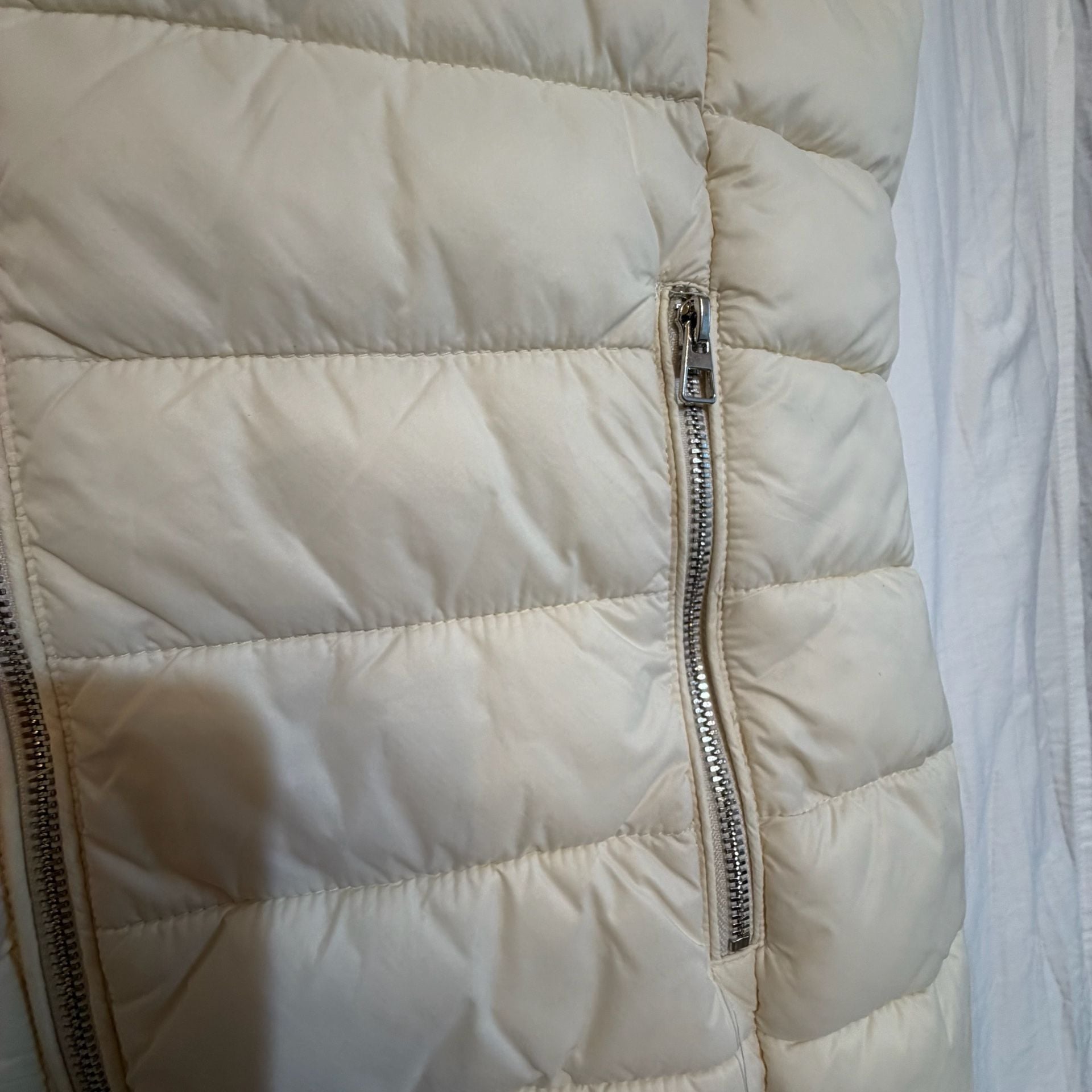 Zara Trf Collection Ultra Light Puffer Vest L-XL Cream 4