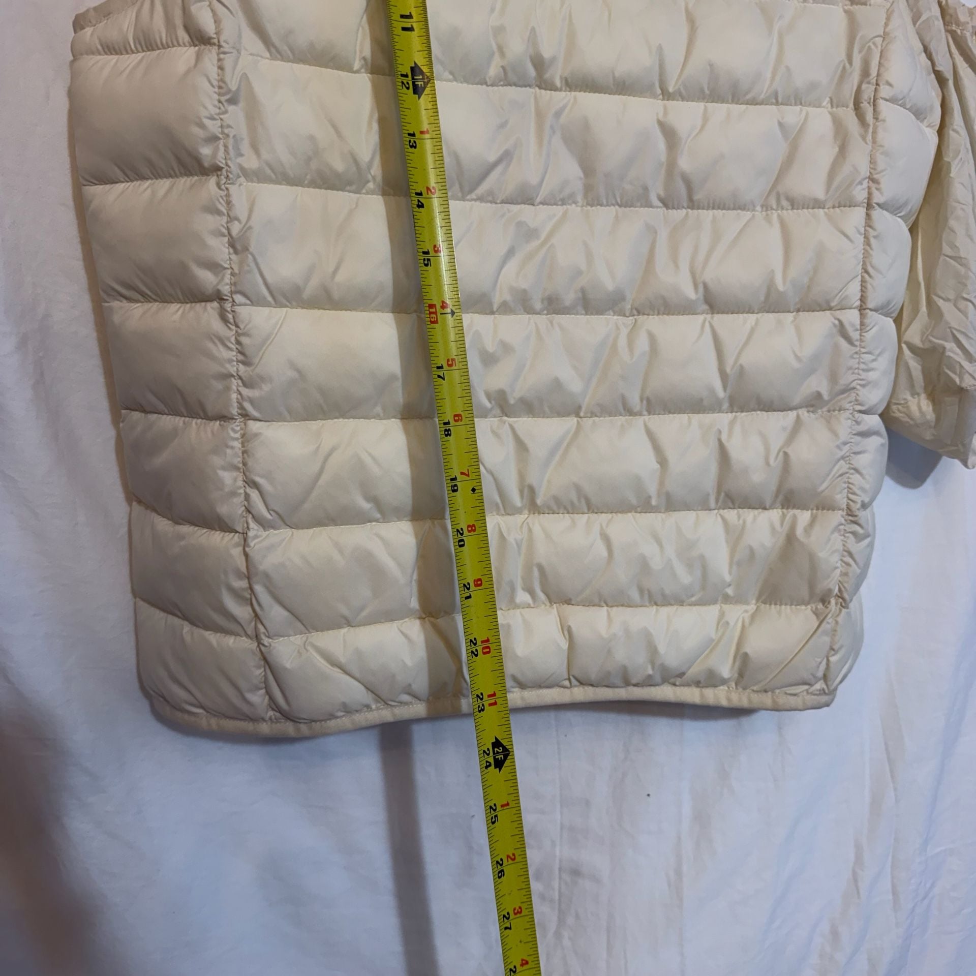 Zara Trf Collection Ultra Light Puffer Vest L-XL Cream 7