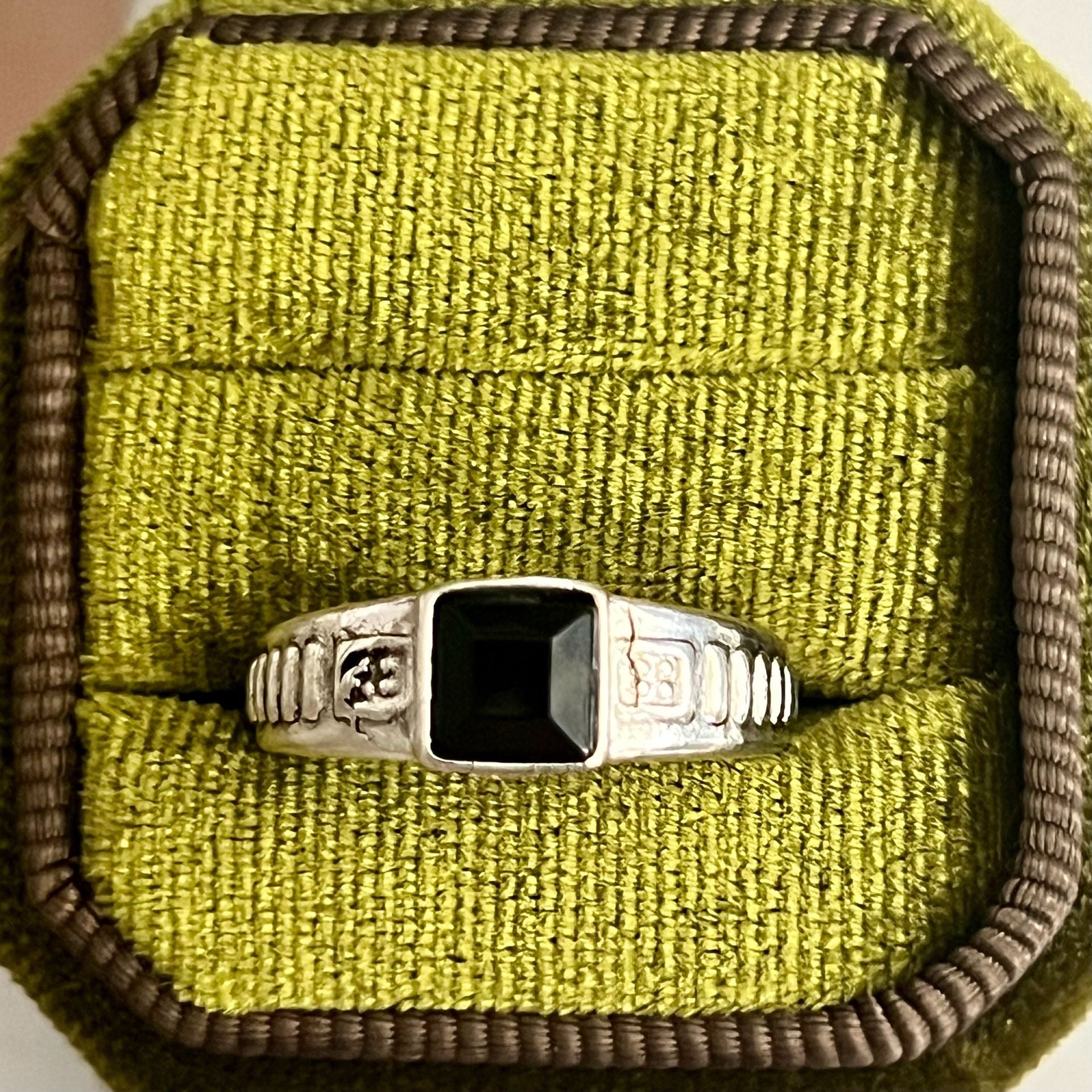 Vintage Black Onyx Signet Titanium Steel Silver Ring Size 9 2