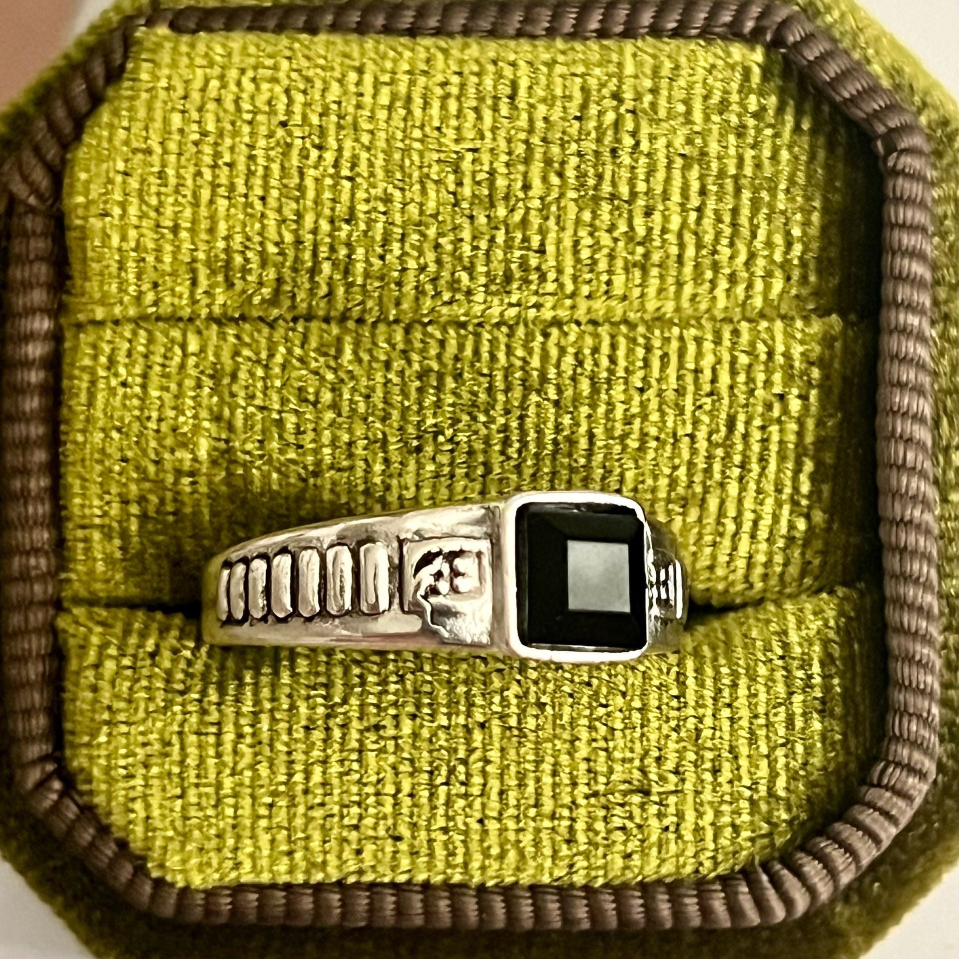 Vintage Black Onyx Signet Titanium Steel Silver Ring Size 9 5