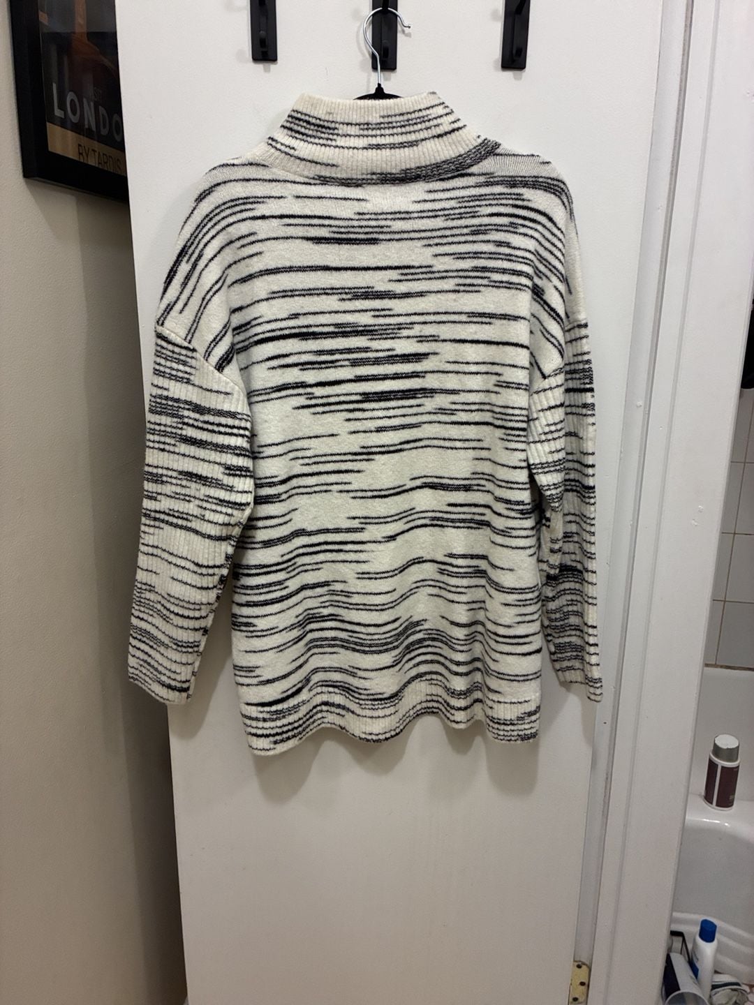T by Talbots Mock Neck Sweater Size L Black White Space Dye 5