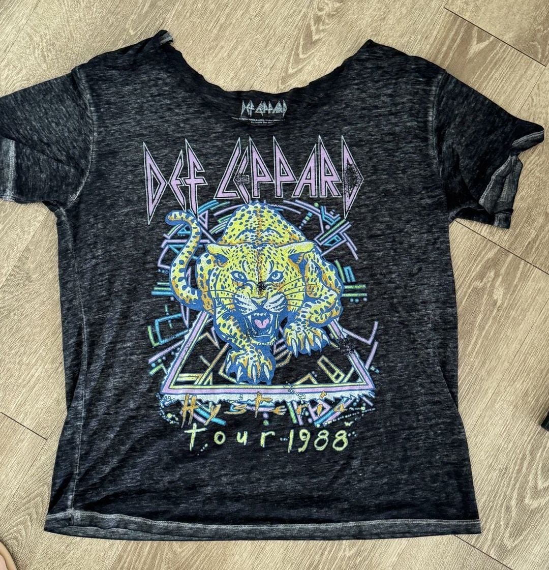 Goodie Two Sleeves Def Leppard Tour 1988 T-Shirt Size L Black 2