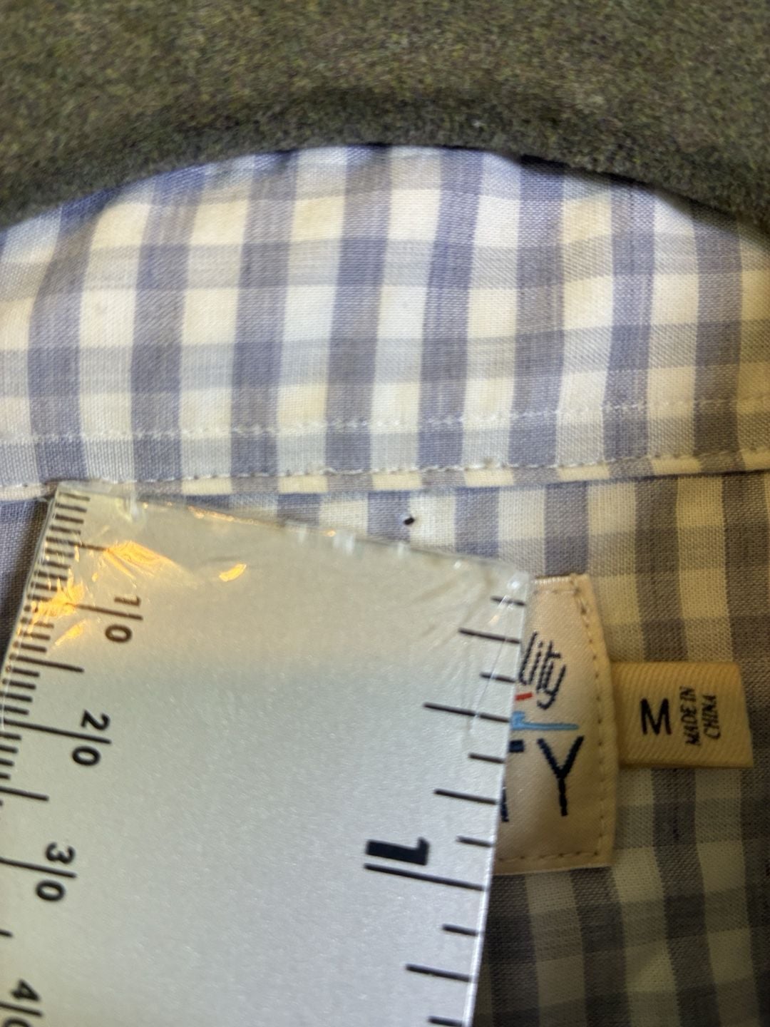 Faherty Long Sleeve Button Down Shirt Size M Blue White Gingham Plaid 4