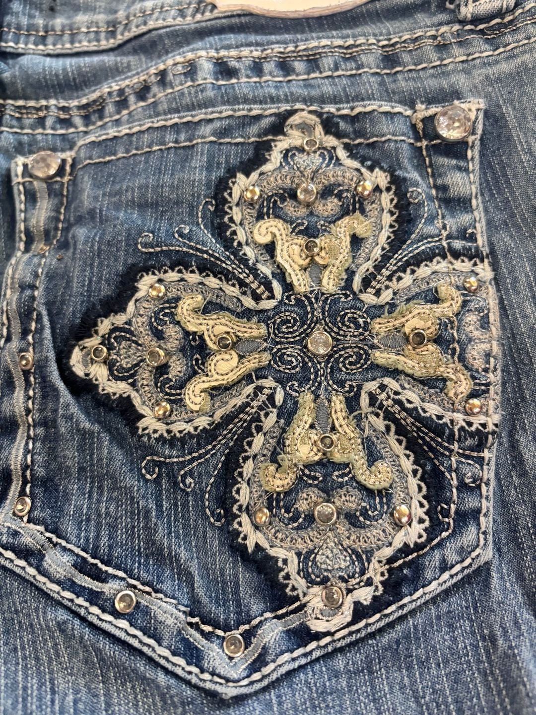 Real Jeans Embroidered Cross Bootcut Jeans Size 34x32 6
