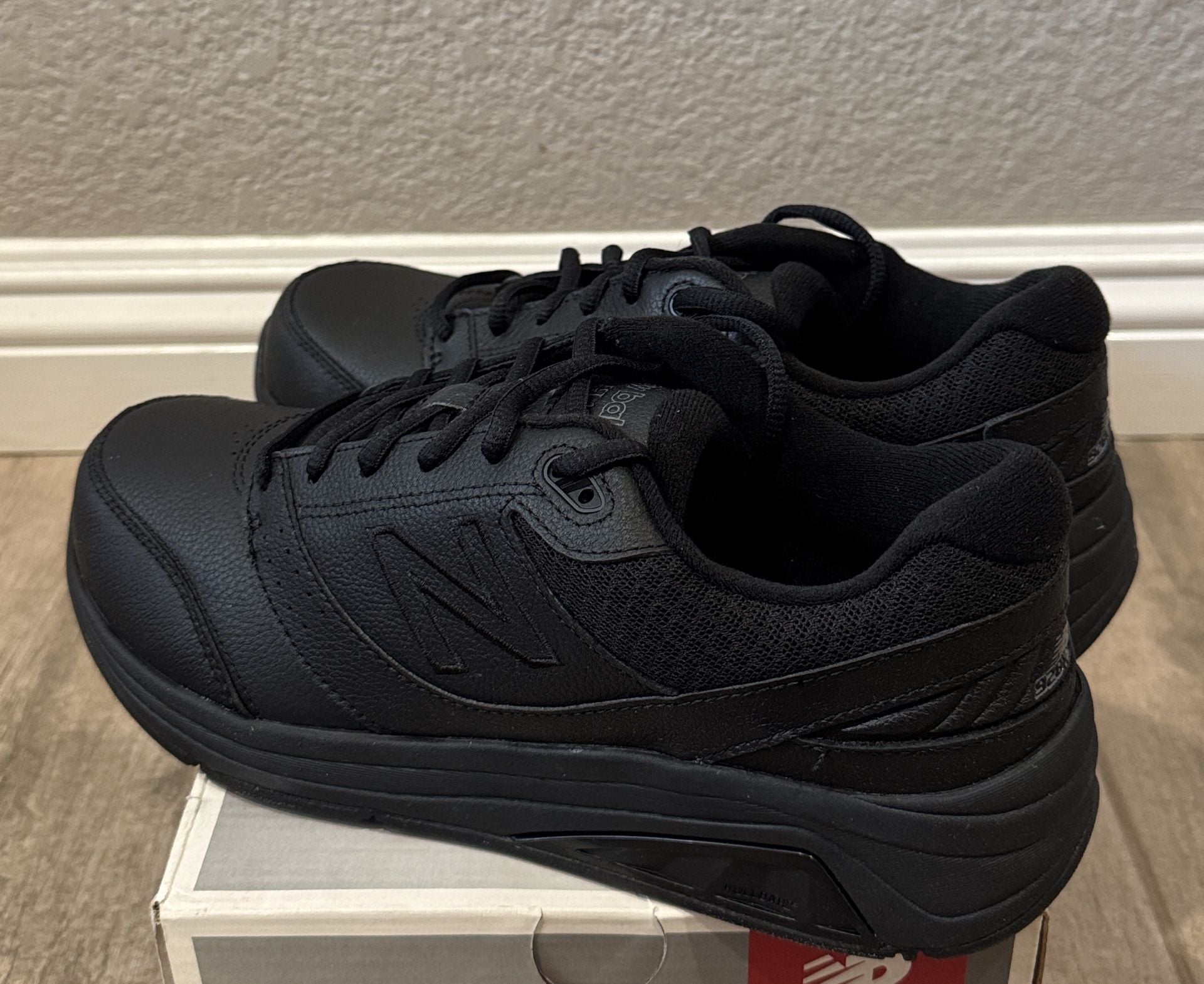 Brand New women Shoes New Balance 928v3 Size 8.5 Black Leather Walking Shoes 4