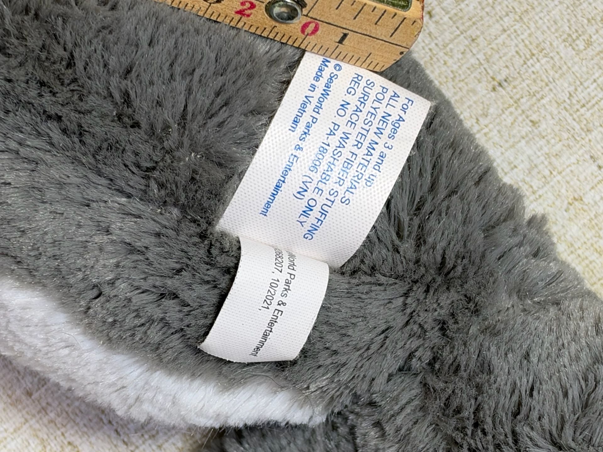 SeaWorld Dolphin Plush Toy 8