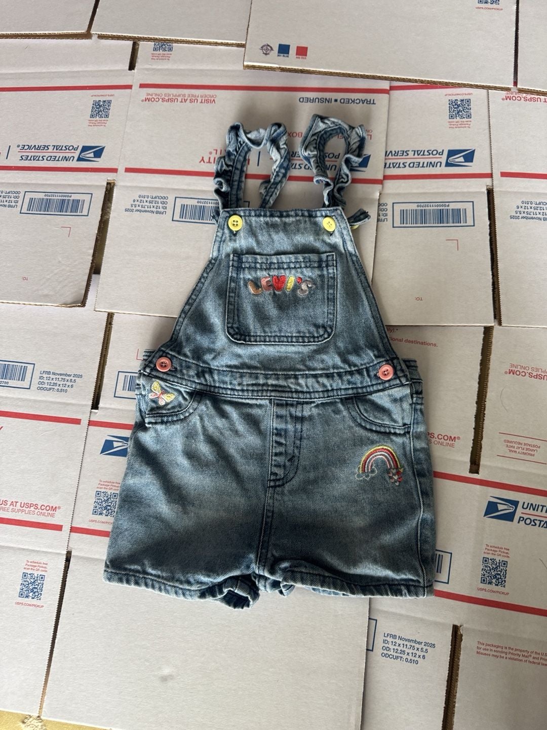 Levi's Denim Short Overalls Size 4T Blue Cotton Embroidered Ruffle Straps 2