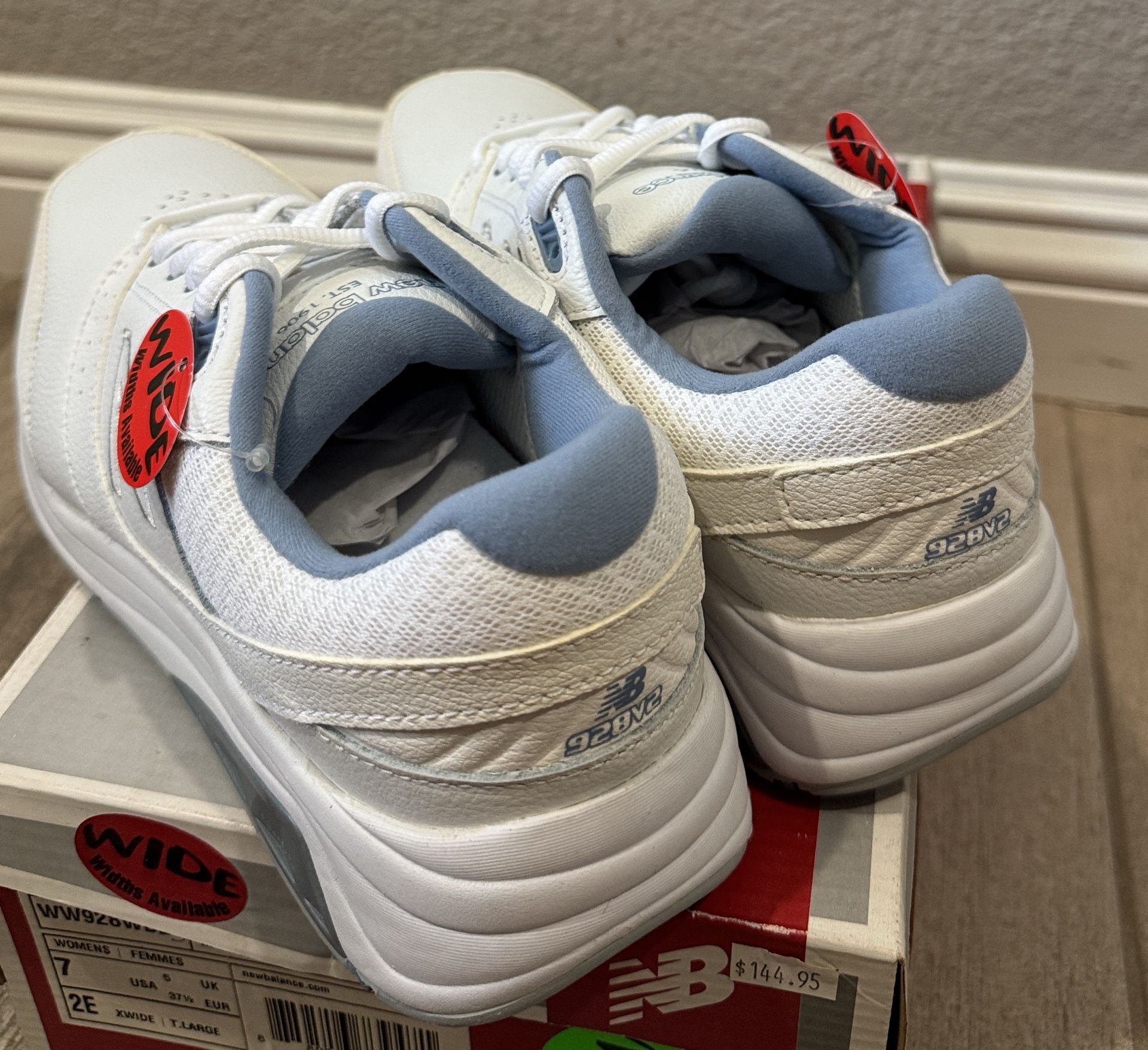 Brand new women shoes New Balance 928v2 Size 7 2E XWide White Walking Shoes 3