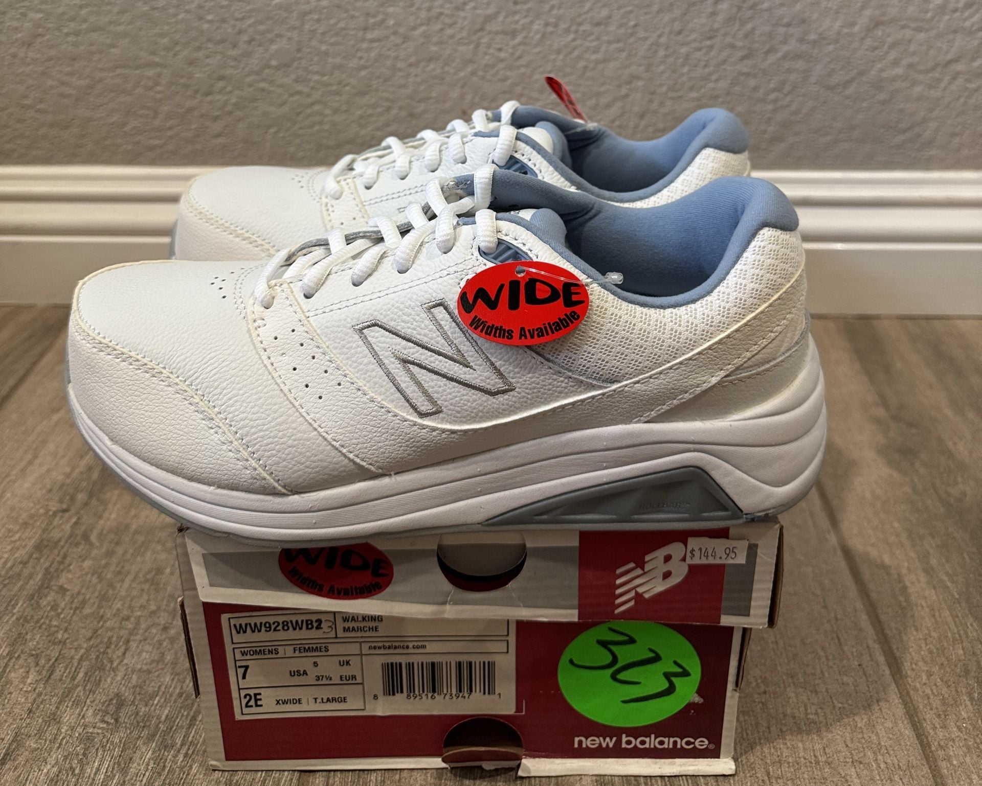 Brand new women shoes New Balance 928v2 Size 7 2E XWide White Walking Shoes 5