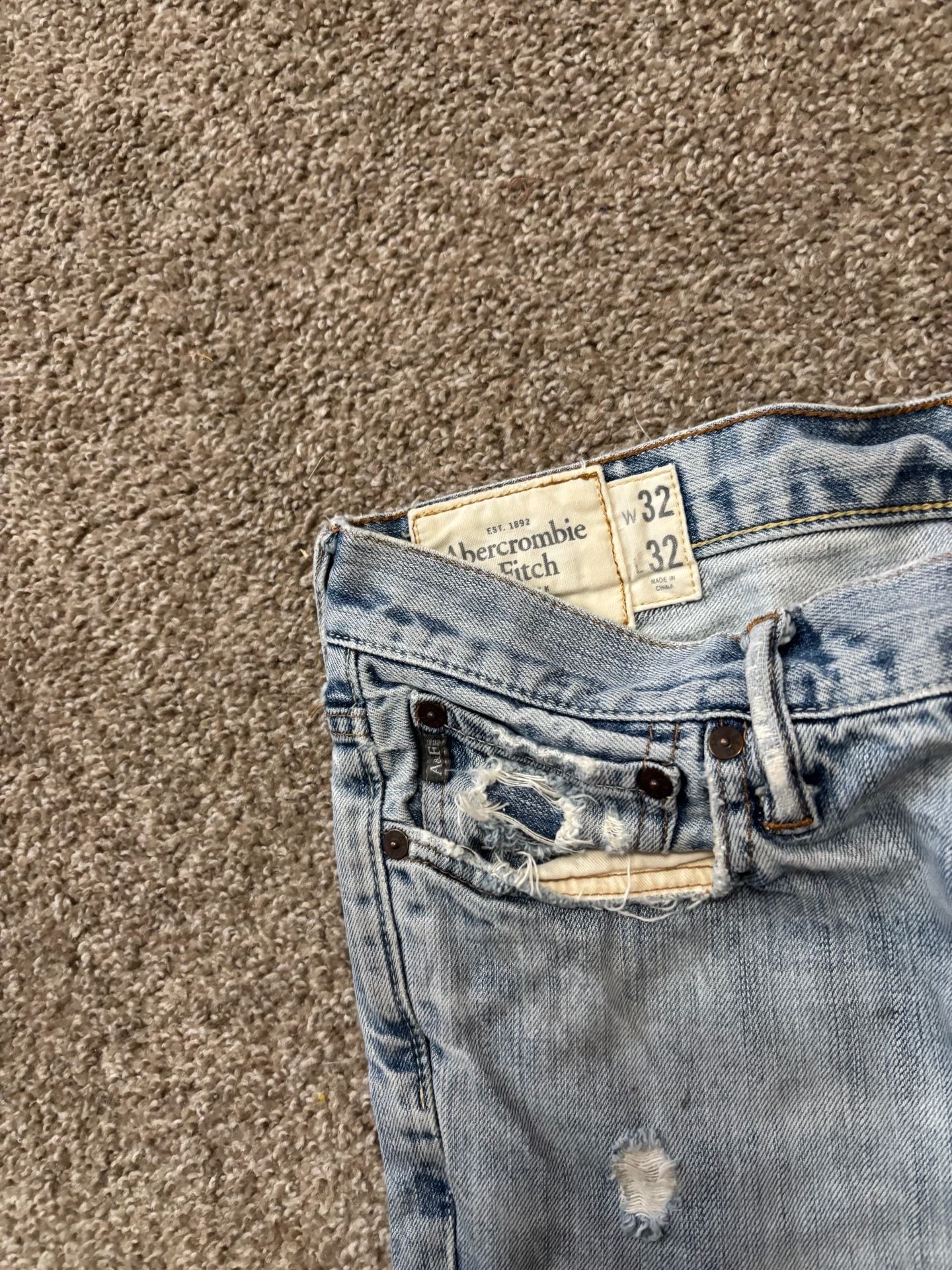 1990s Early 2000s Abercrombie & Fitch Distressed Jeans 32x32 Light Wash Bootcut 4