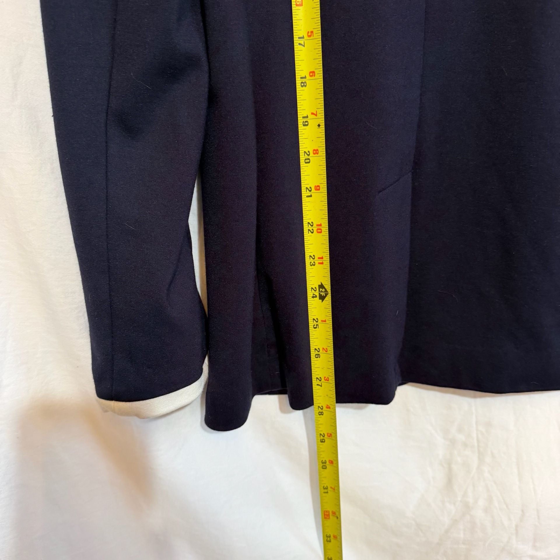 Elie Tahari Navy White Trim Blazer Jacket 7