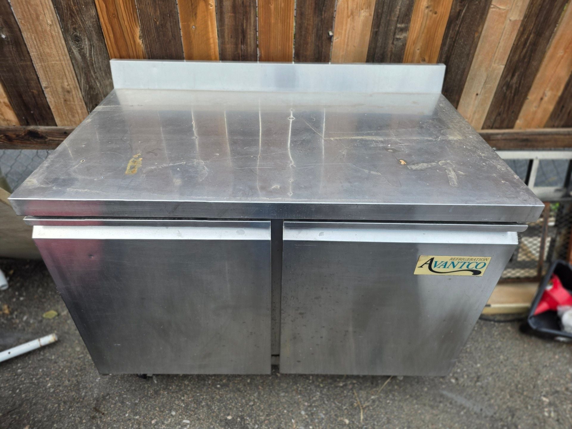 Avantco 178TWT48FHC Worktop Refrigerator Stainless Steel 2