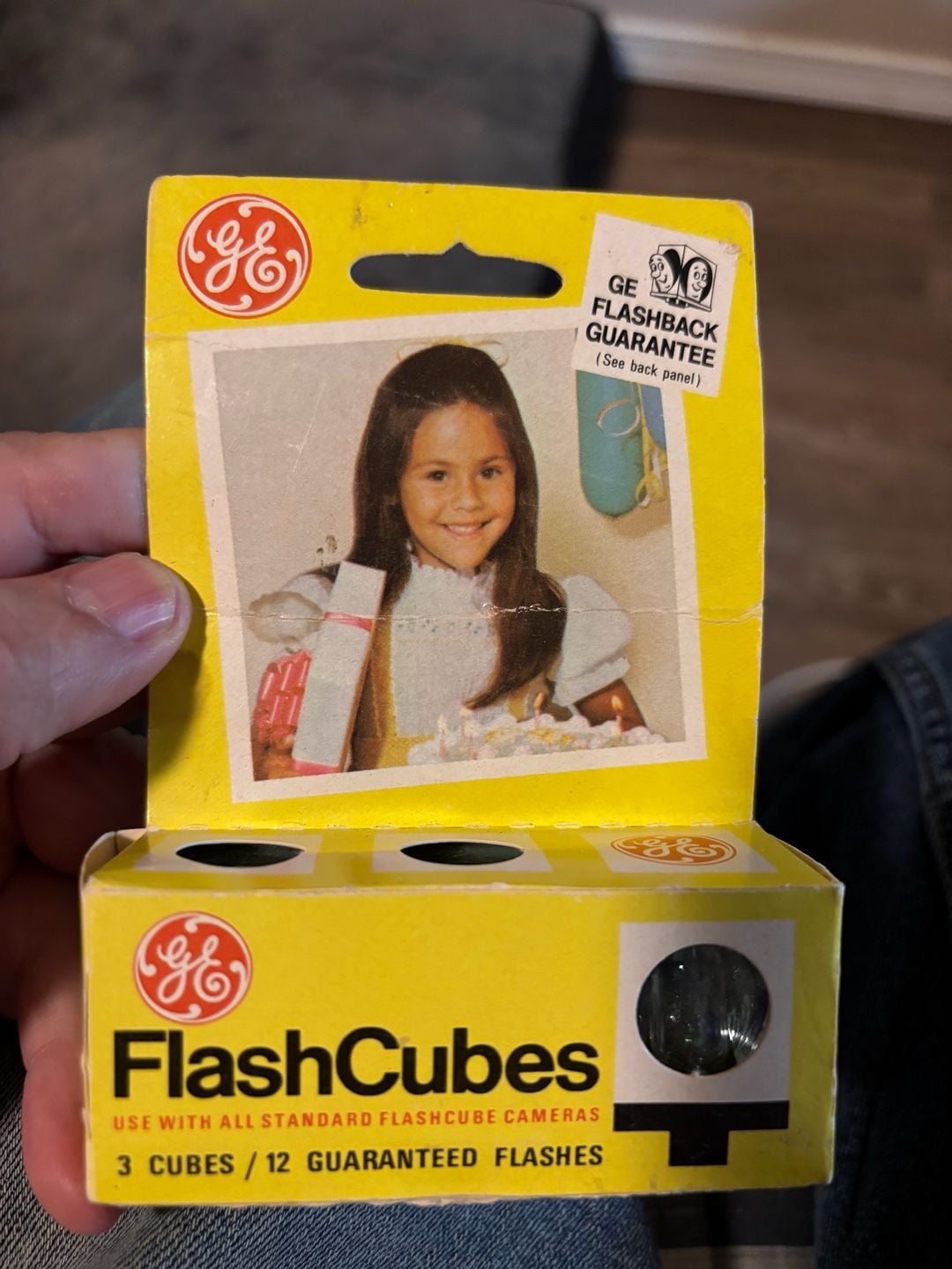GE FlashCubes Vintage Camera Flash Bulbs 3 Pack Box 2