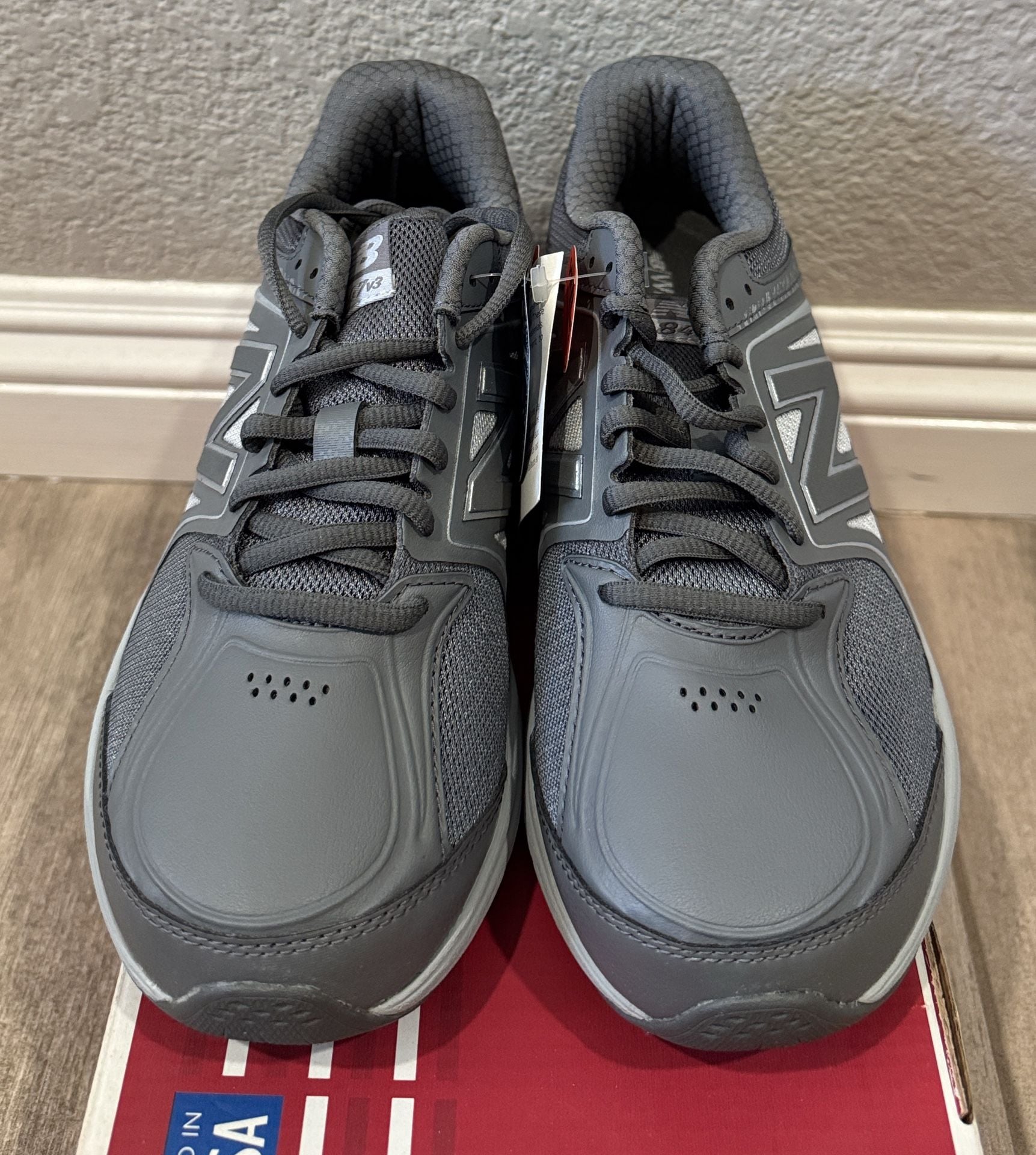 Brand New Women shoes New Balance 847v3 Walking Shoes Size 7 D Wide Gray Leather 2