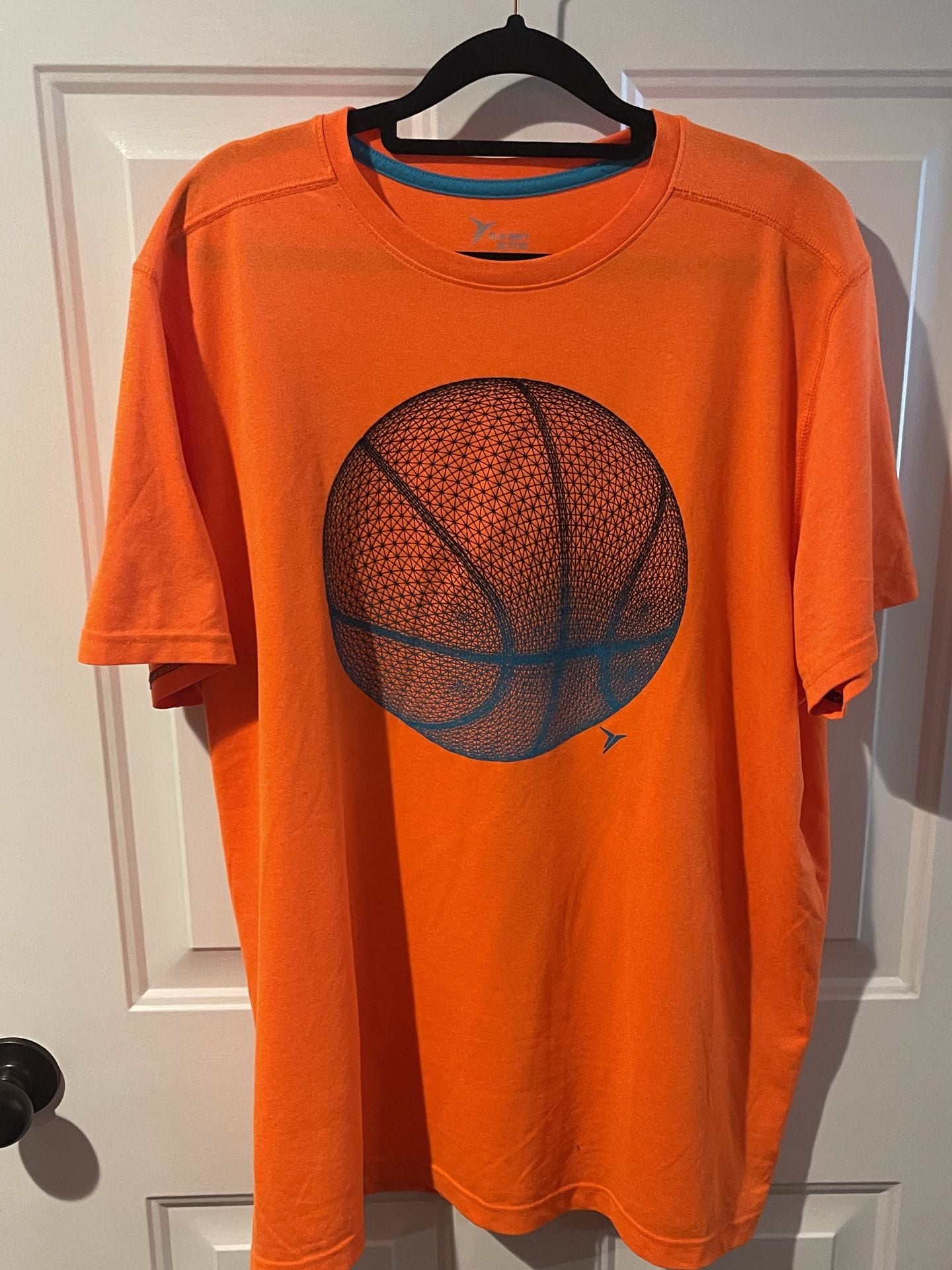 Old Navy Active Basketball Graphic T-Shirt XL Orange Go-Dry 3