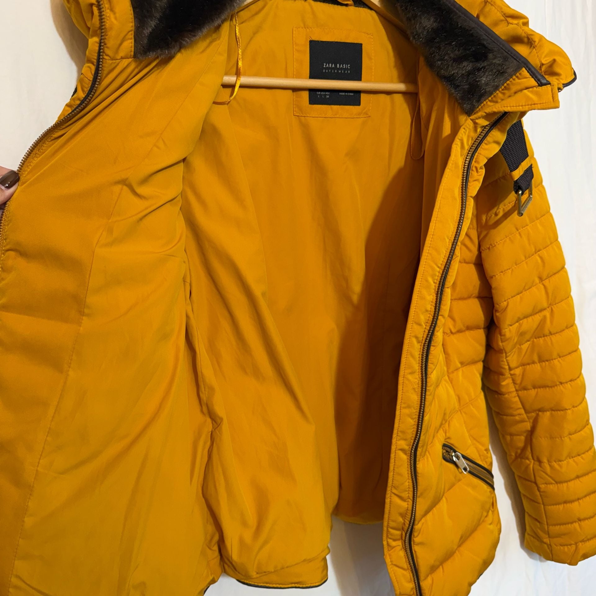 Zara Basic Outerwear Puffer Jacket Size L Yellow Quilted Fur Collar 10