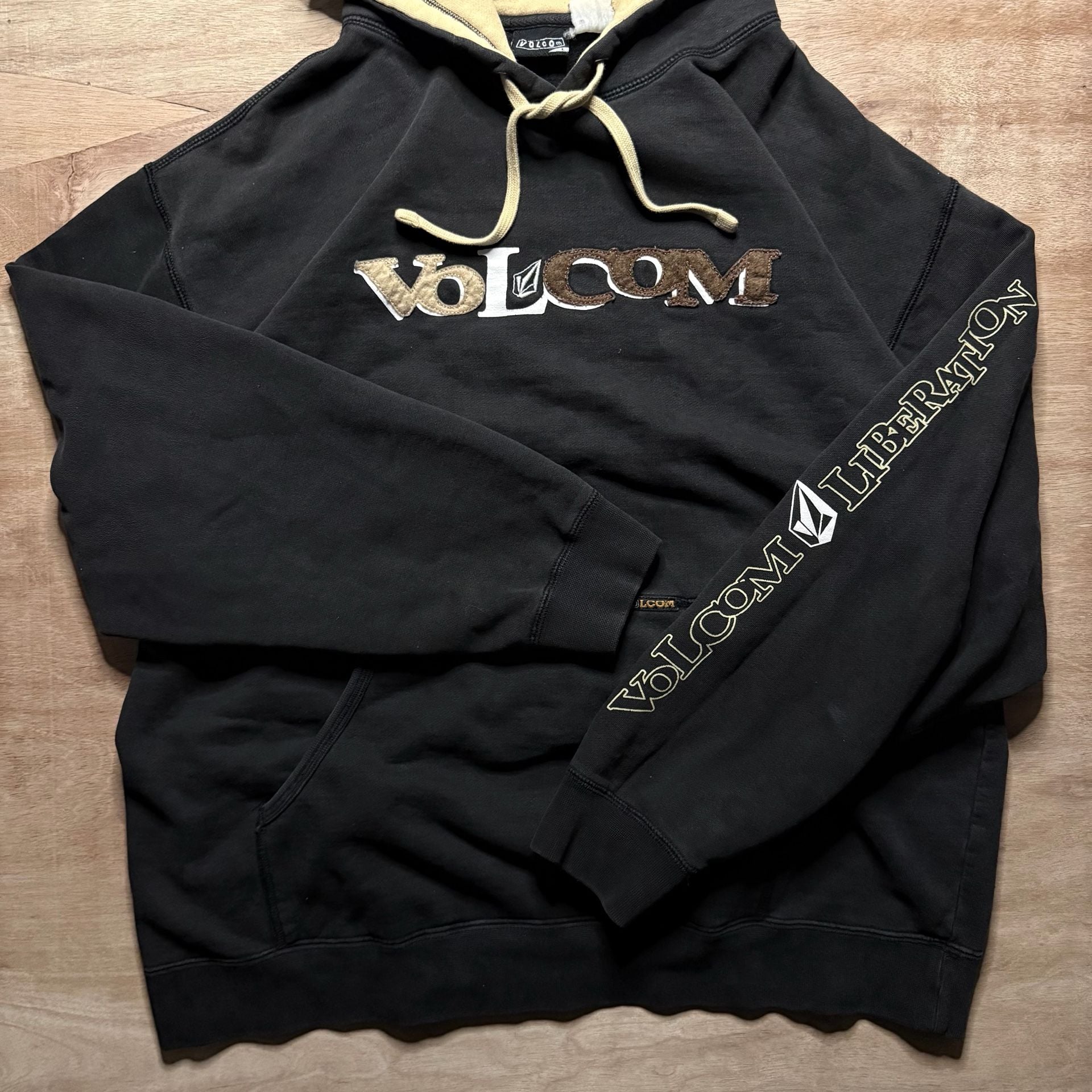 Vintage Volcom Liberation Black Hoodie Men’s Large Y2K Skate Streetwear 4