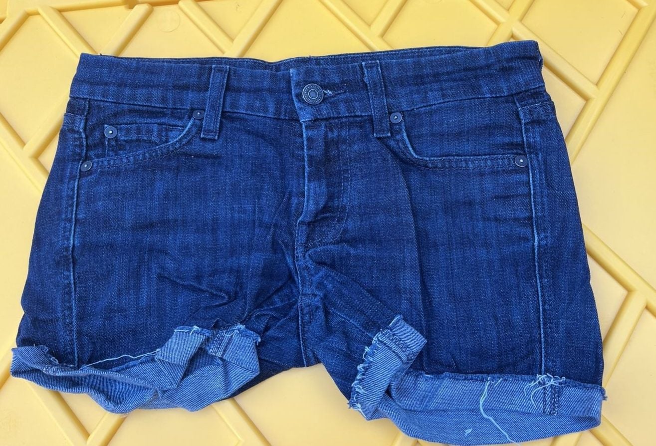 7 For All Mankind The Lexie Petite Size 25 Blue Denim Cuffed Shorts 1