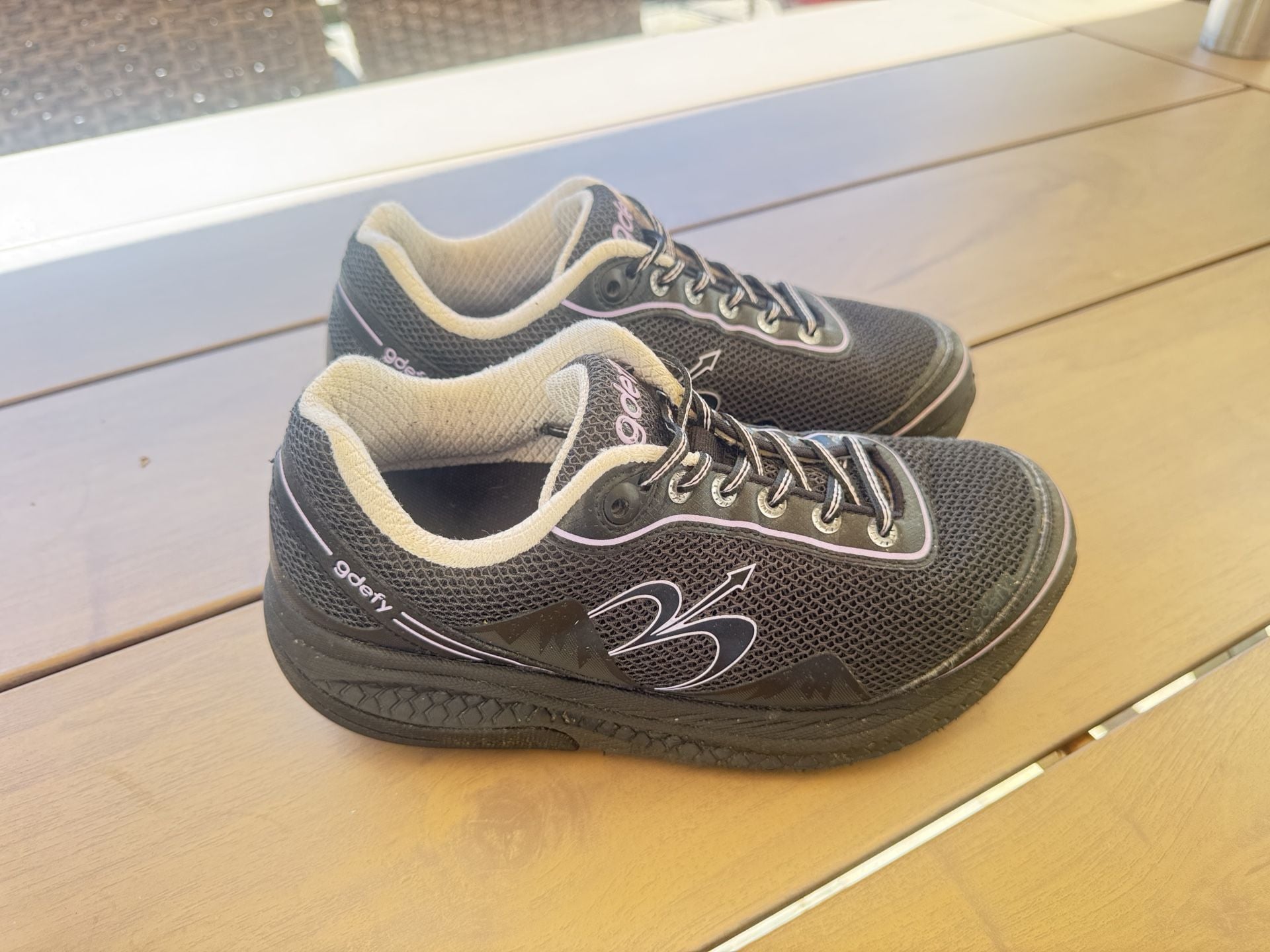 GDEFY TB9024FLP-XW Size 8 Black Walking Shoes 4