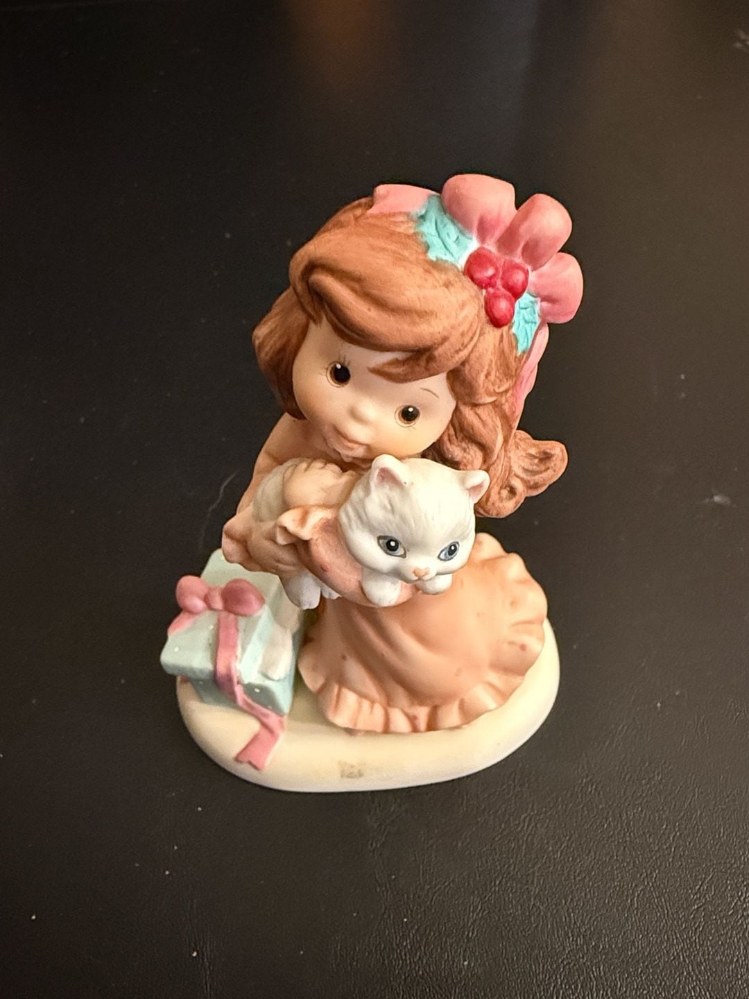 Enesco Sisters & Best Friends 1993 Figurine Friends Are Always There with a Warm 1